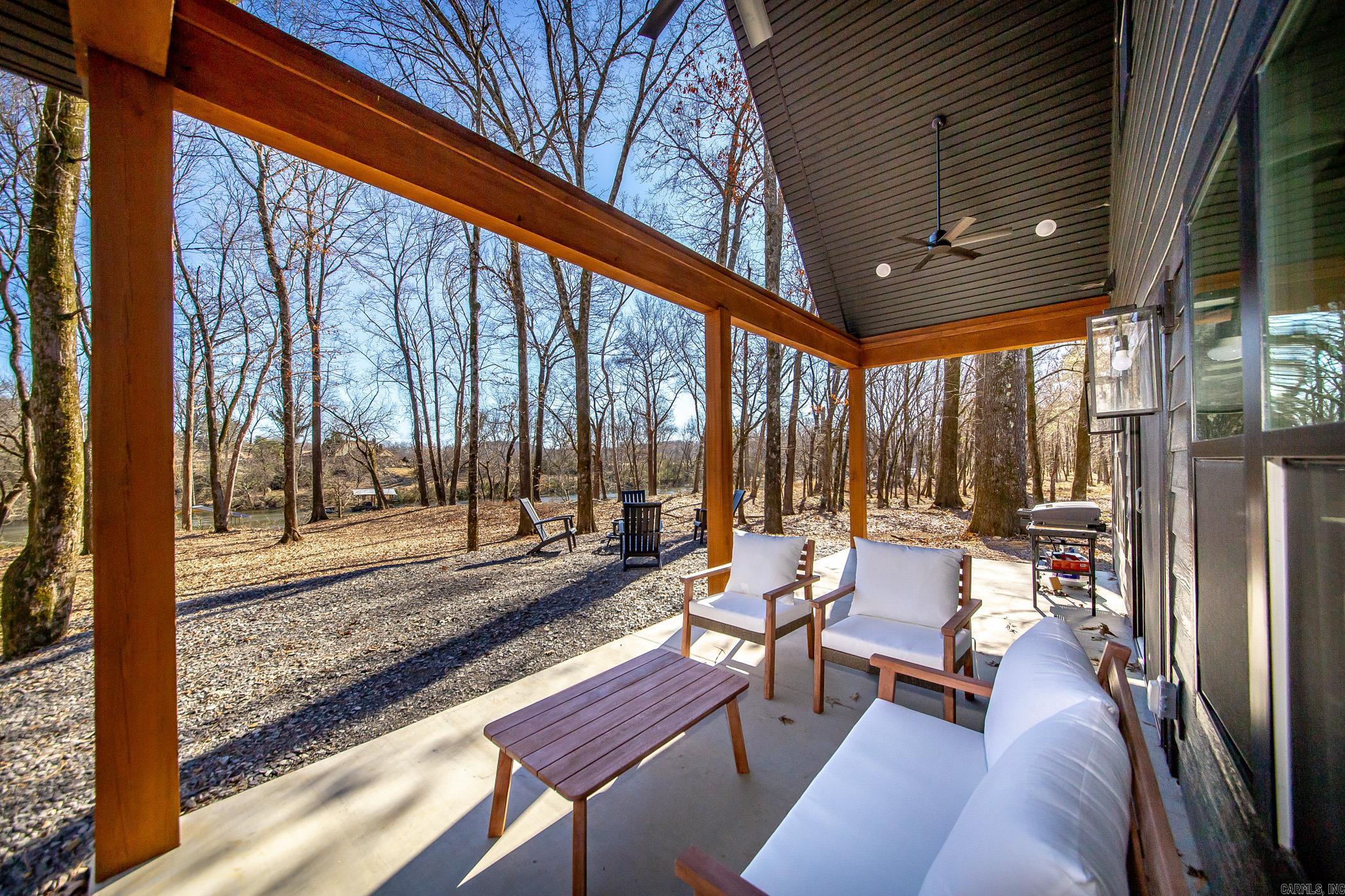 197 Sunshine Lane Pangburn, AR 72121
