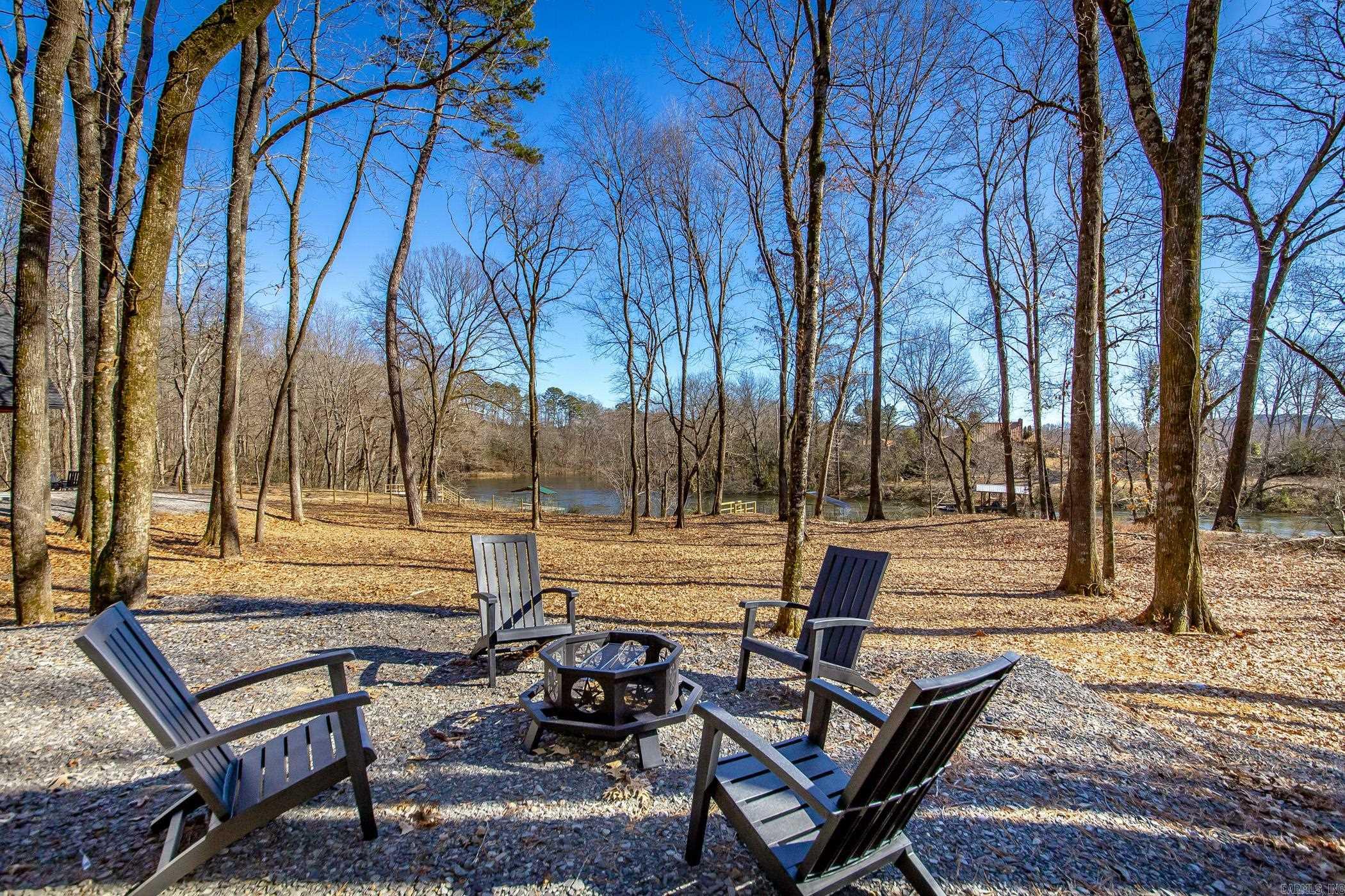 197 Sunshine Lane Pangburn, AR 72121