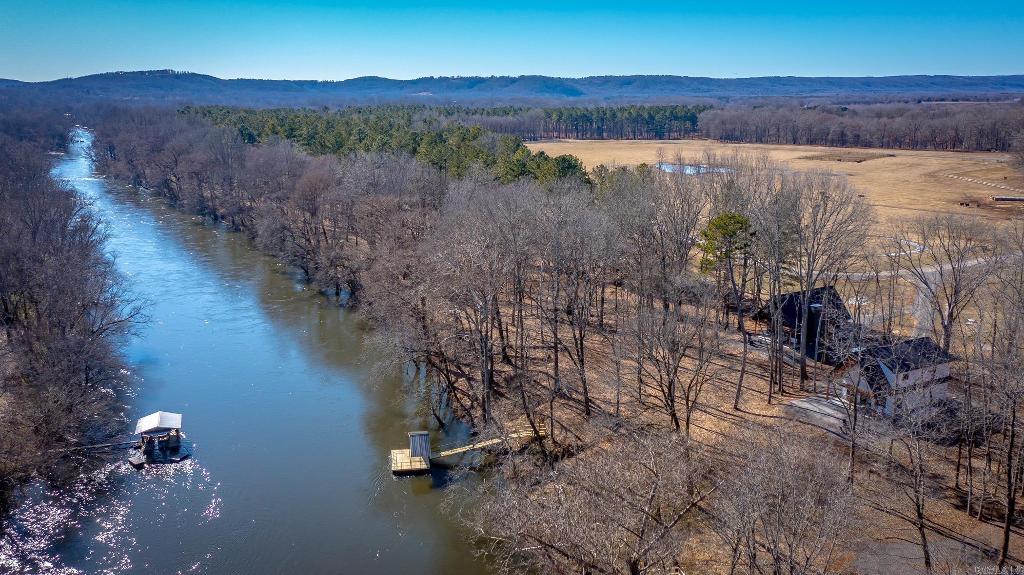 197 Sunshine Lane Pangburn, AR 72121