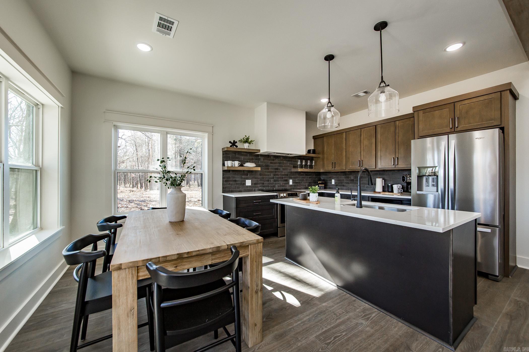 197 Sunshine Lane Pangburn, AR 72121