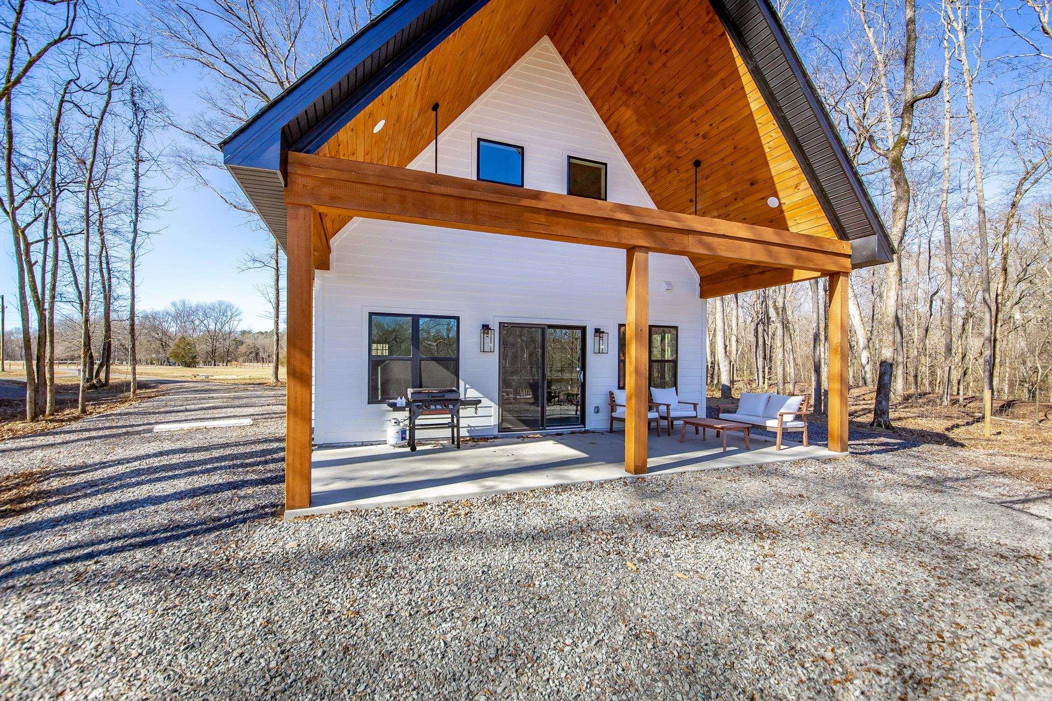 193 Sunshine Lane Pangburn, AR 72121