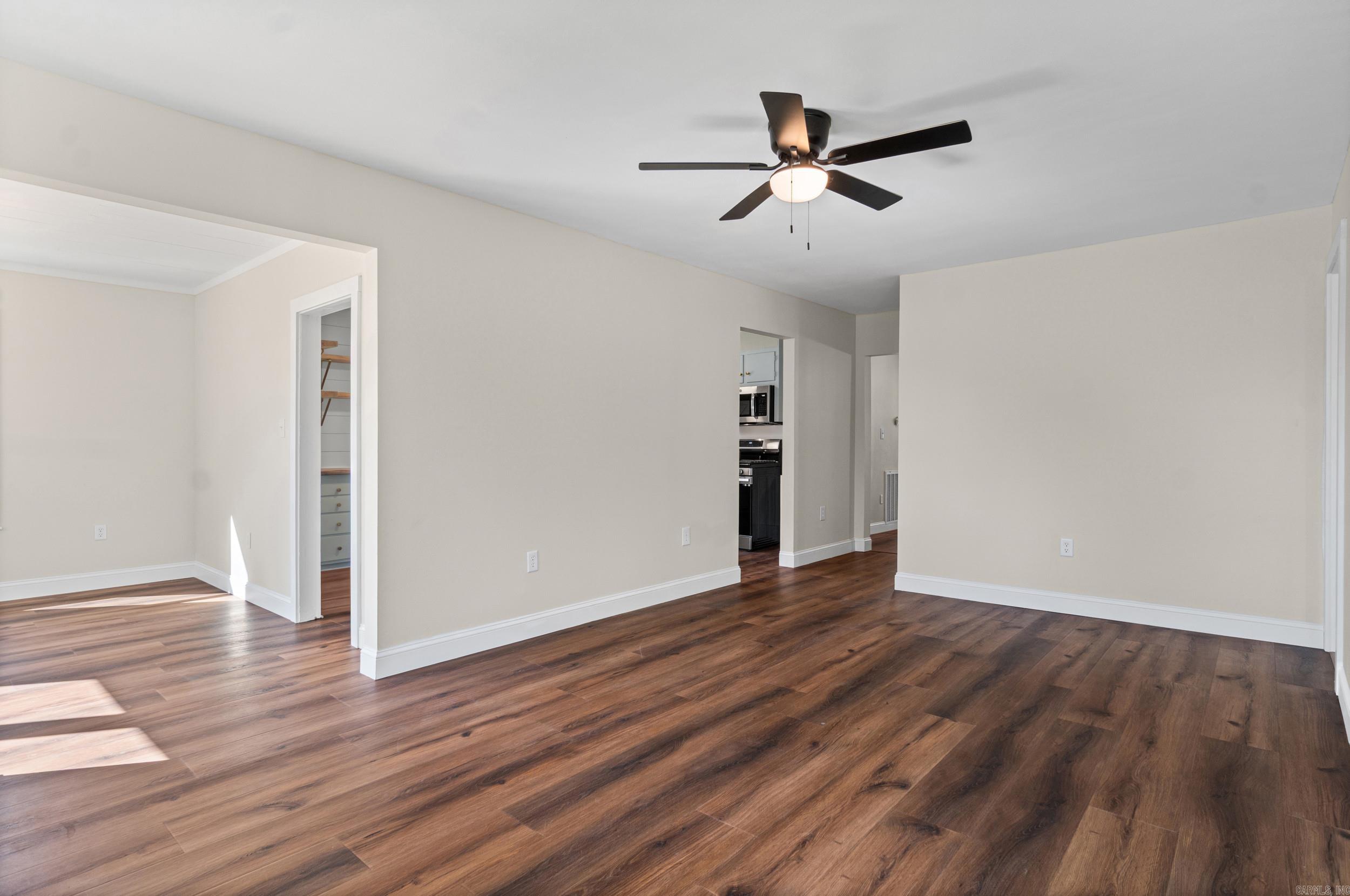 207 N. Sowell St. — photo 3