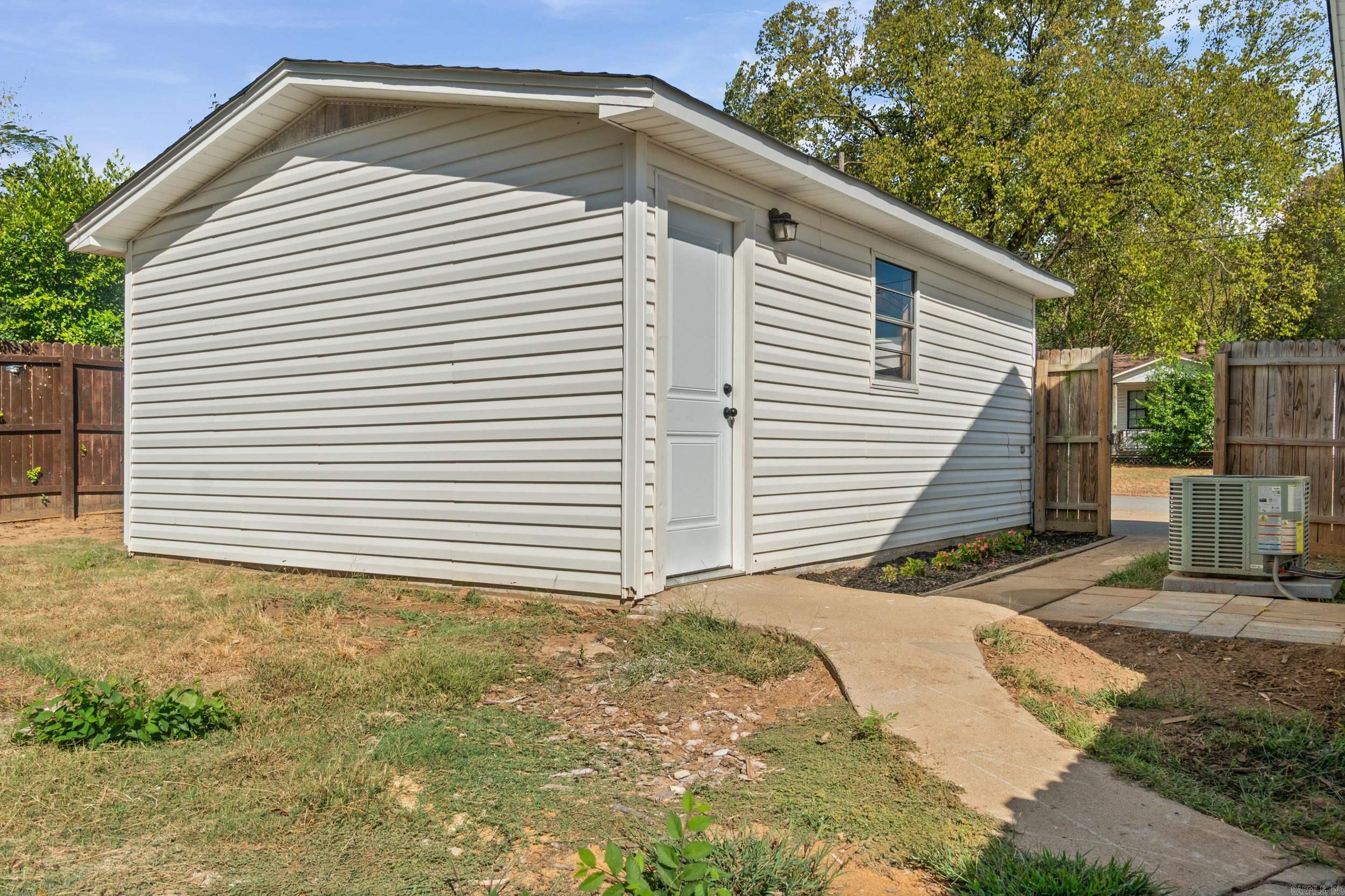 207 N. Sowell St.  Searcy, AR