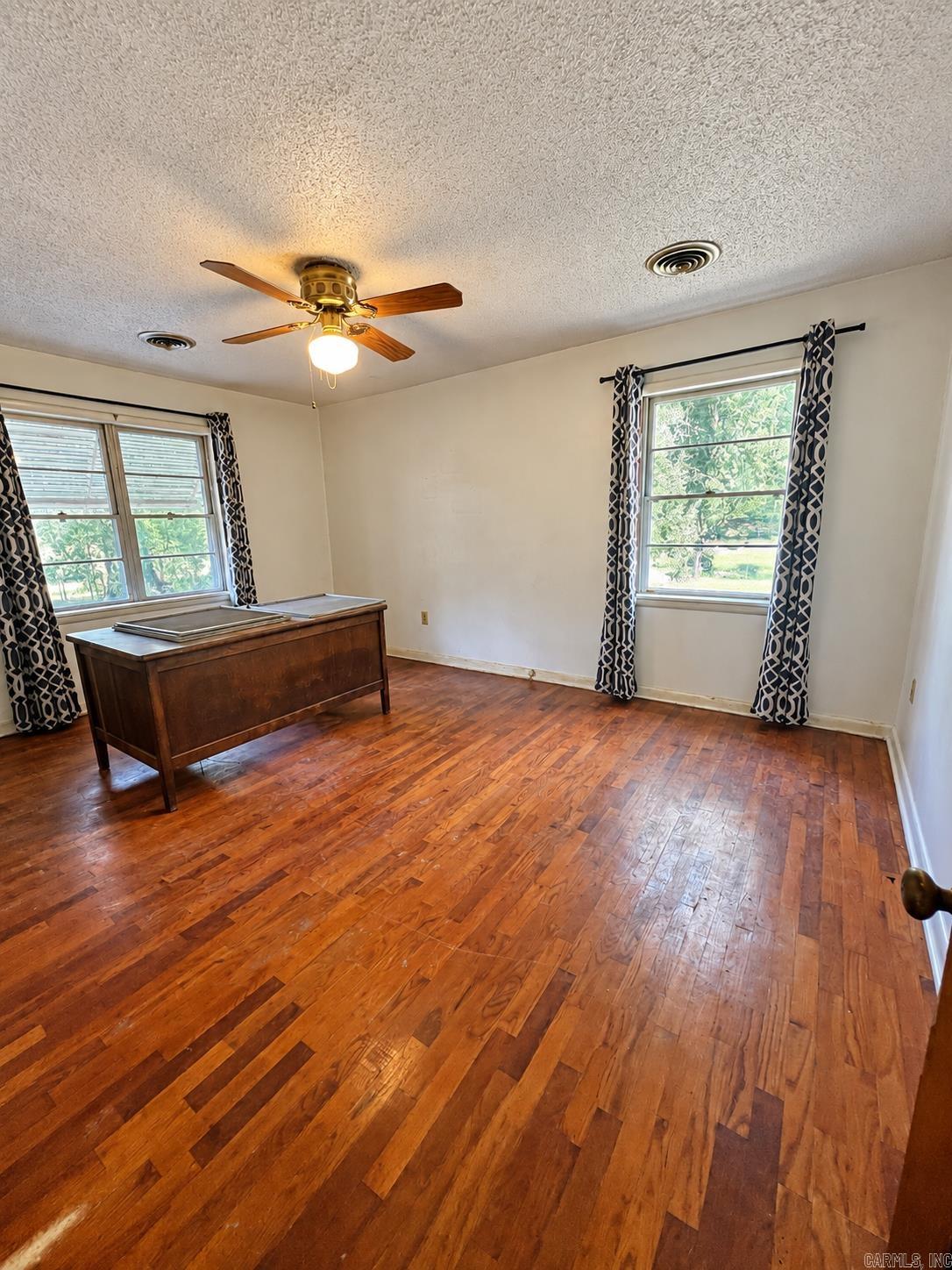 19016 Hwy 51  Rockport, AR