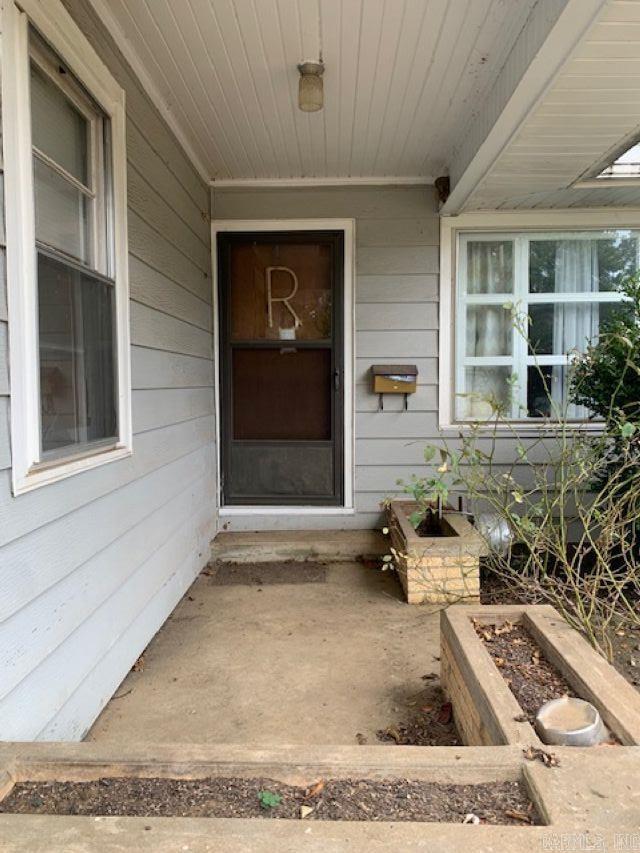 503 Brookhart Drive — photo 2