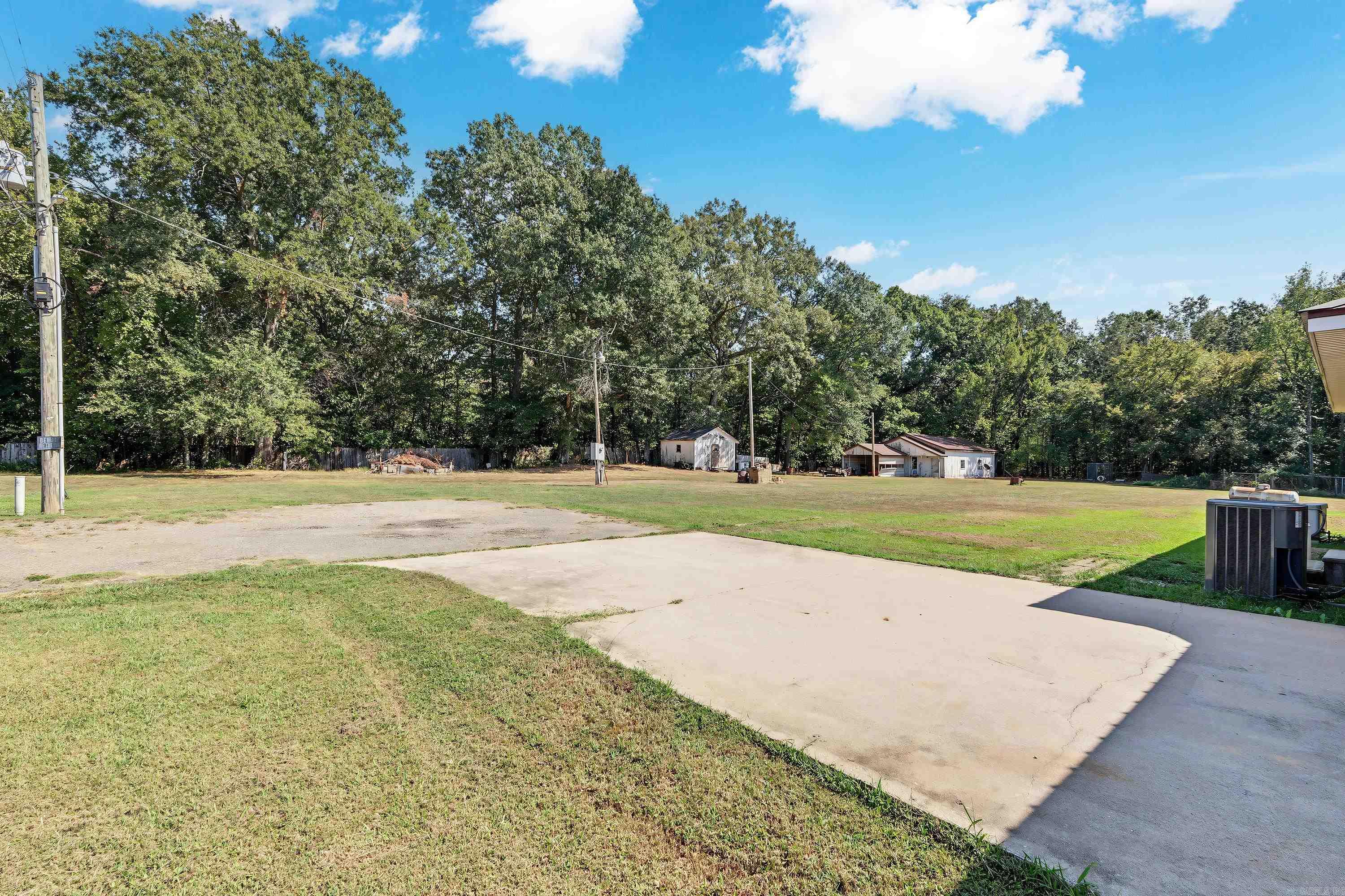 2481 S Pointer  Pine Bluff, AR