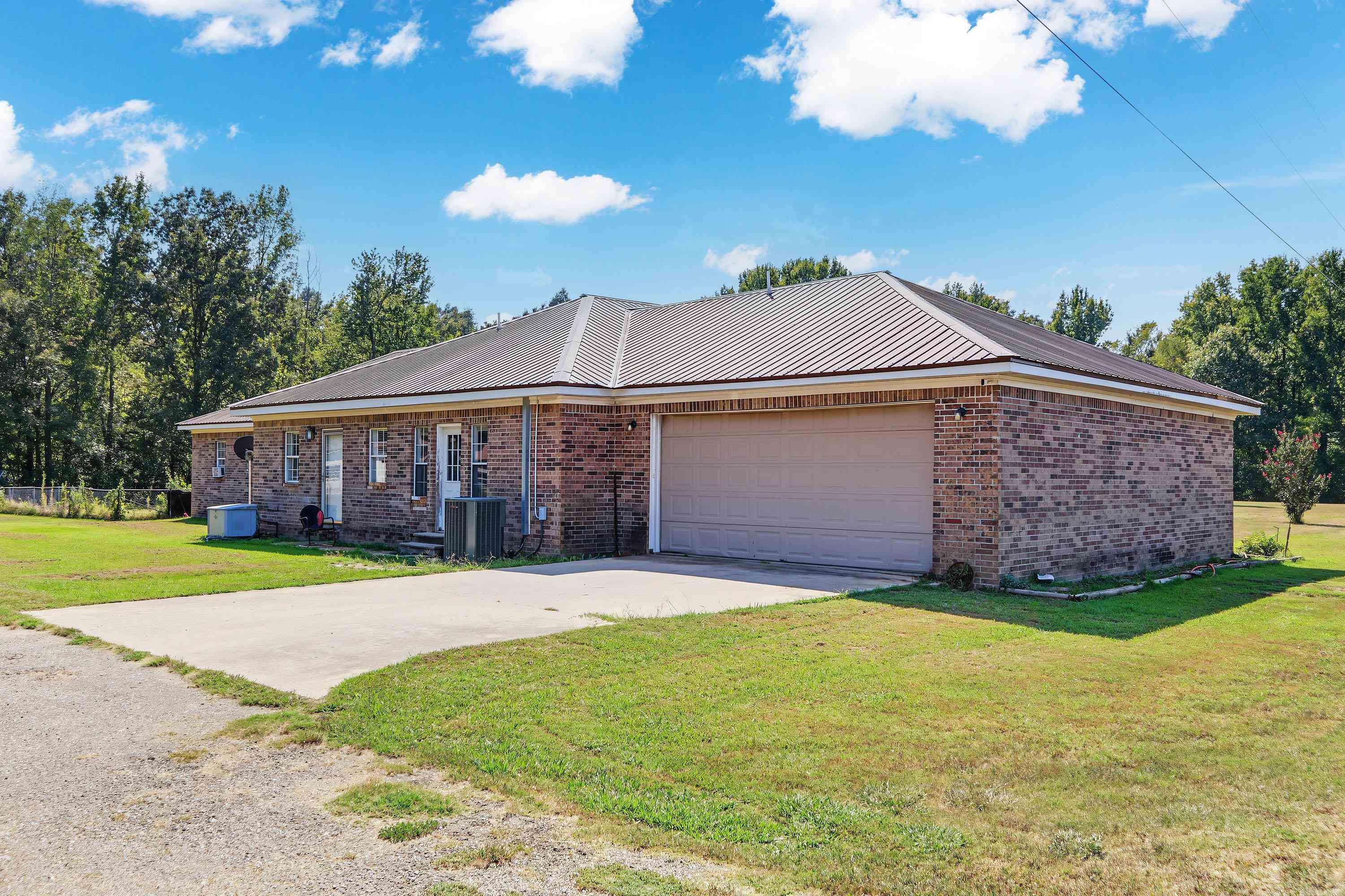 2481 S Pointer  Pine Bluff, AR