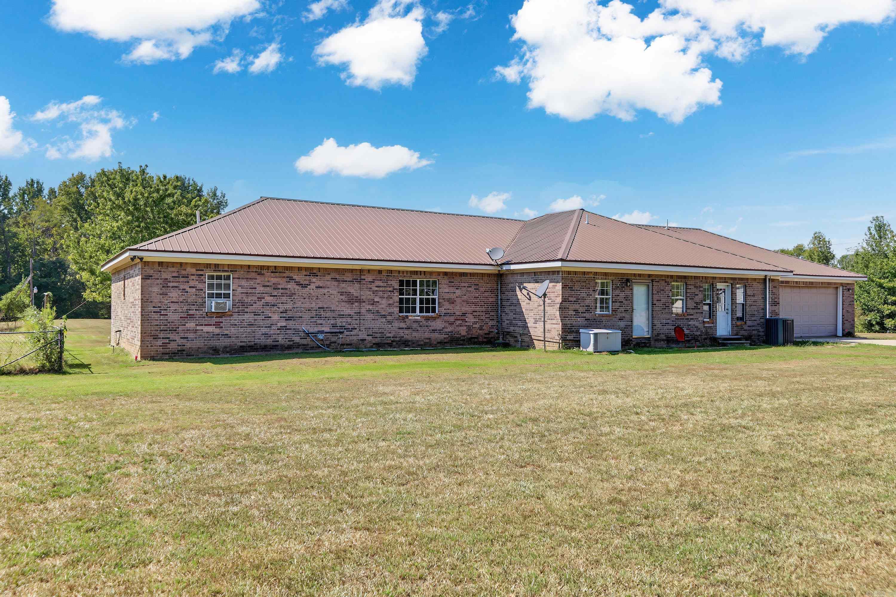 2481 S Pointer  Pine Bluff, AR
