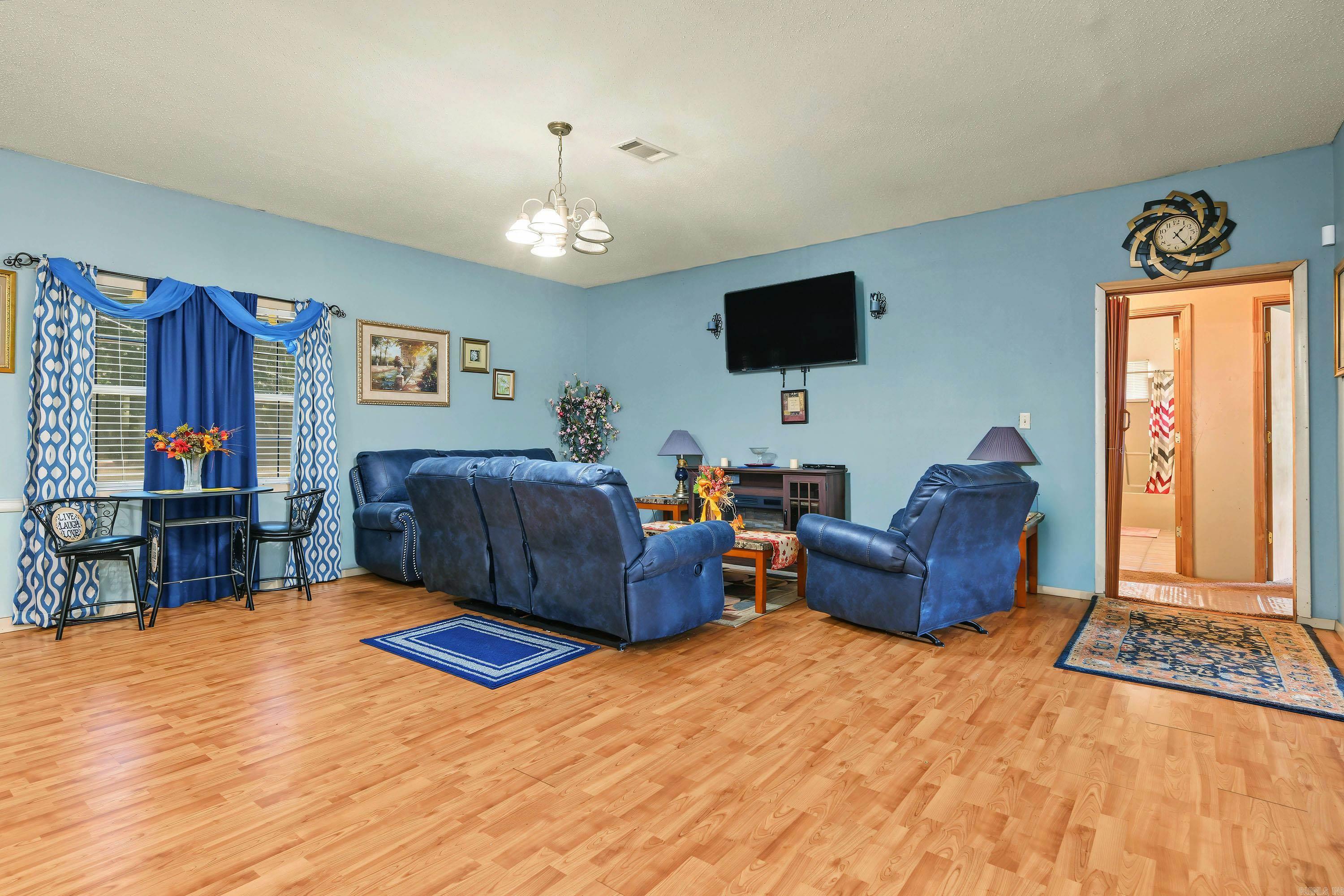 2481 S Pointer  Pine Bluff, AR