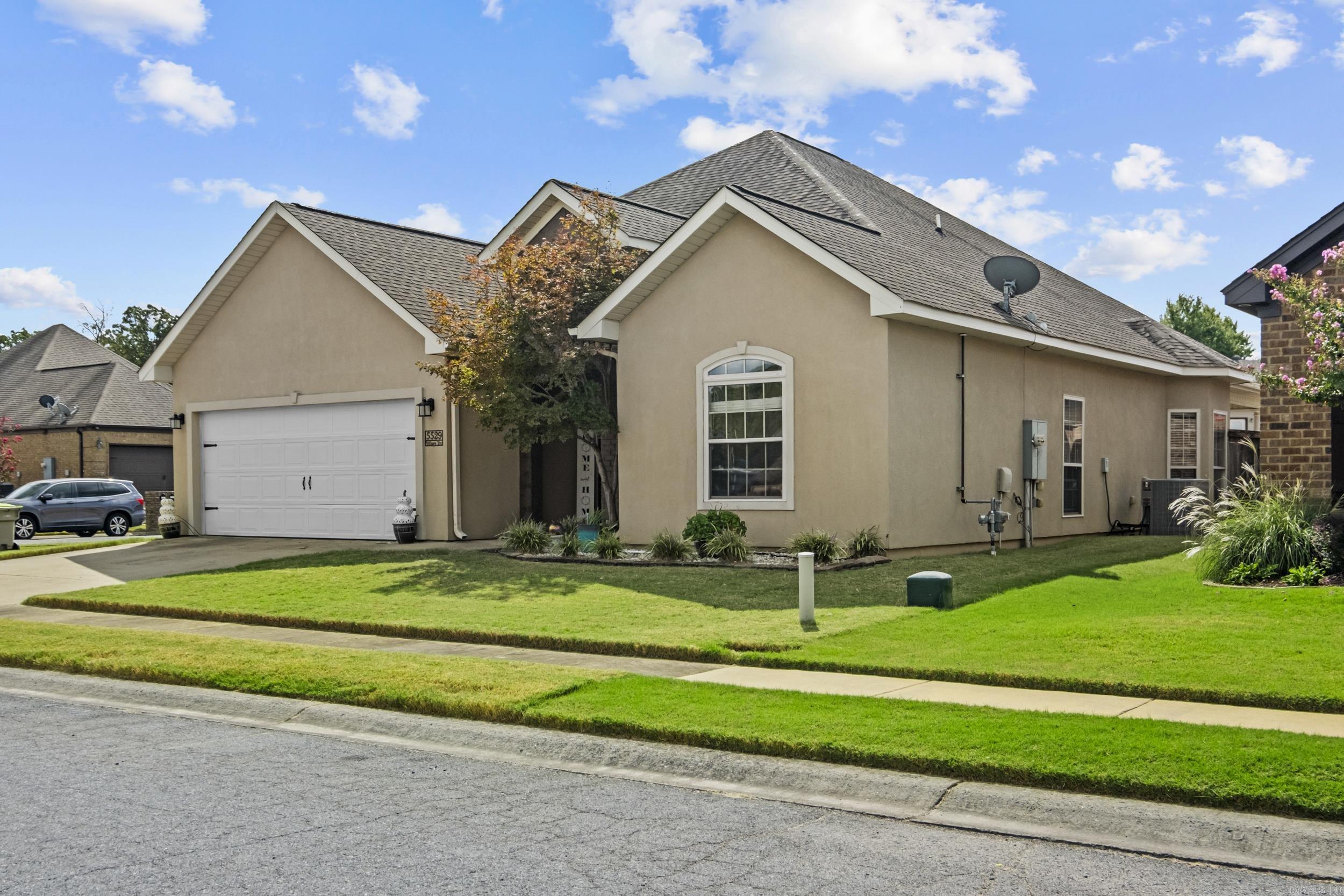 5529 Village Trace — photo 2
