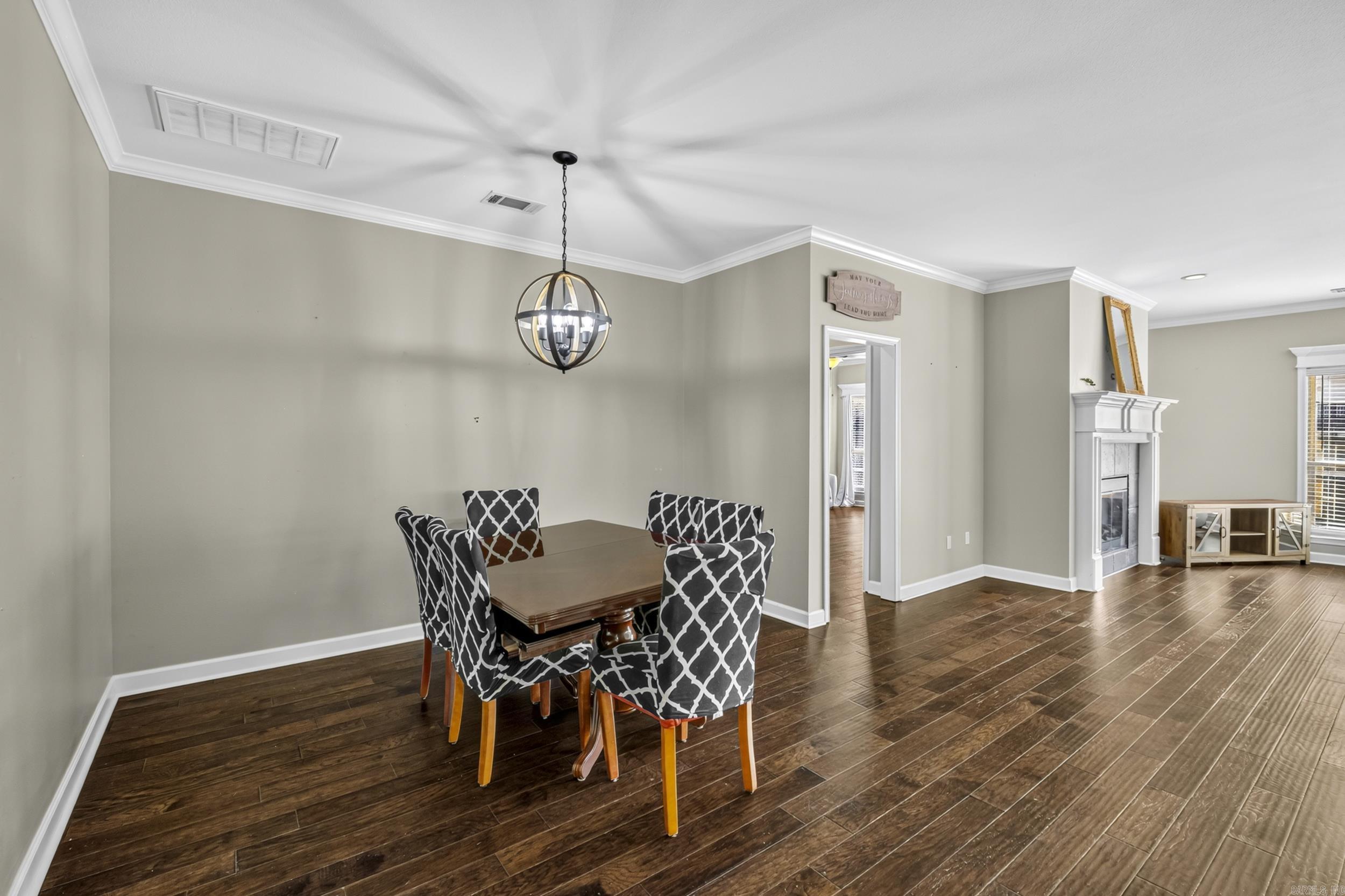 5529 Village  Benton, AR