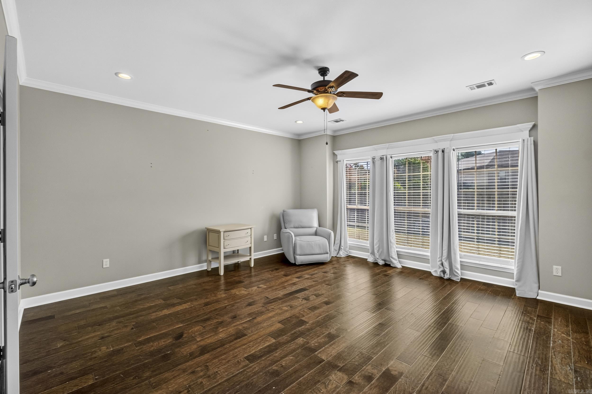 5529 Village  Benton, AR