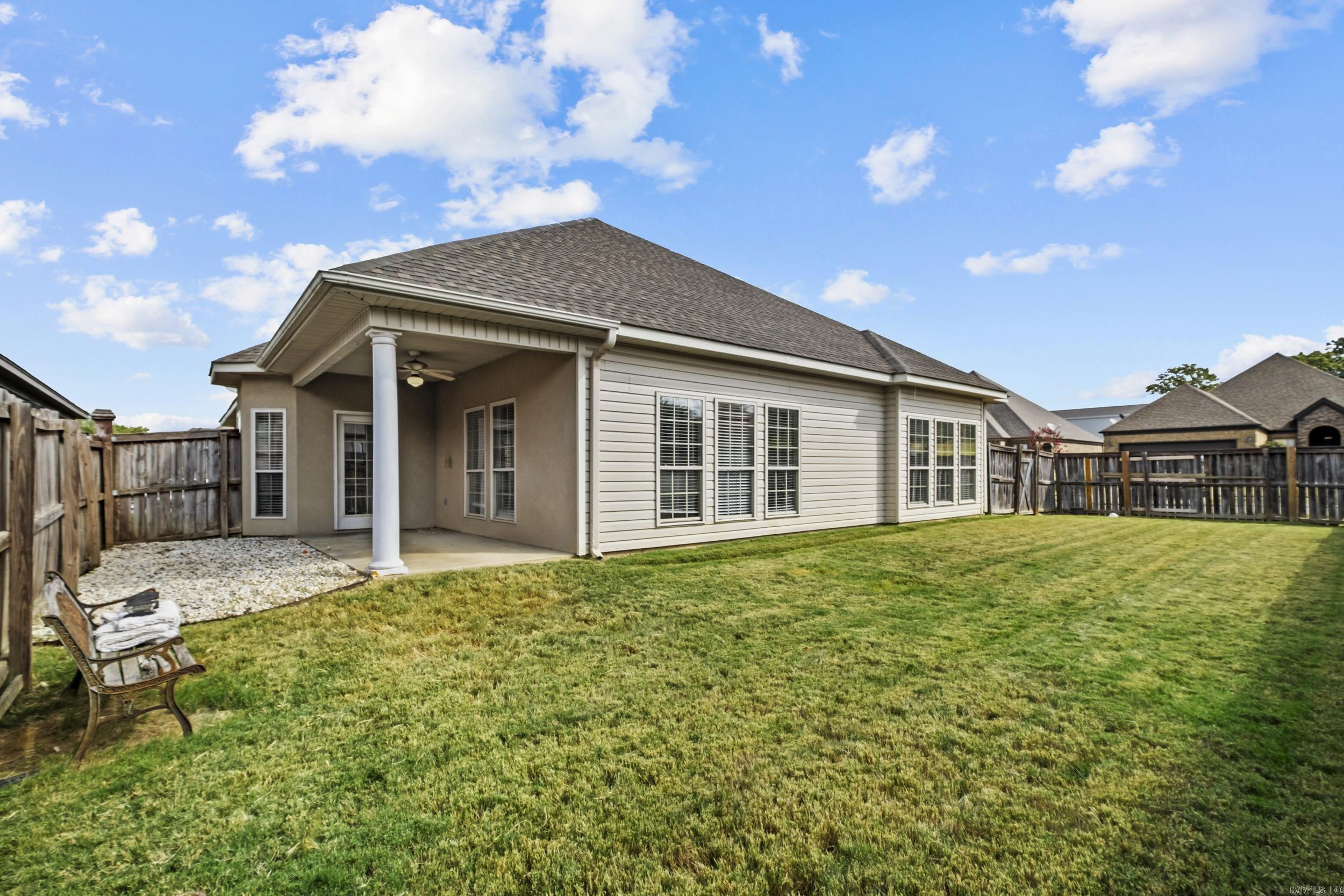 5529 Village  Benton, AR