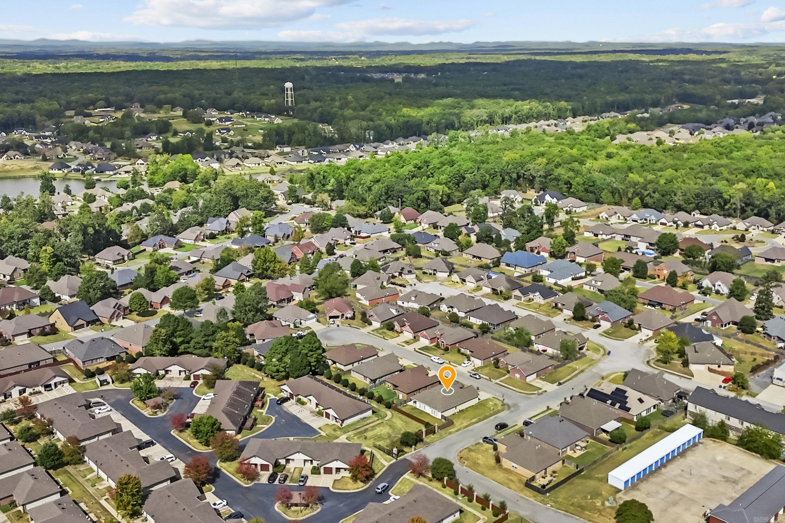 5529 Village  Benton, AR