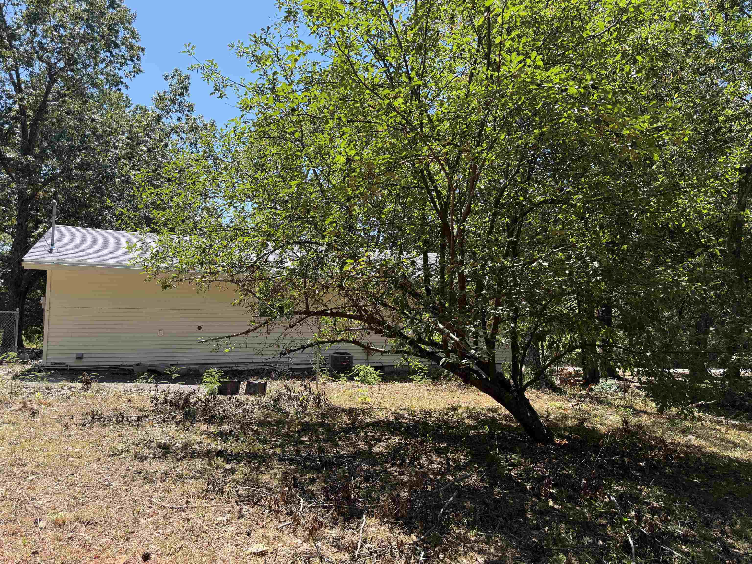 75 Shoshone  Cherokee Village, AR