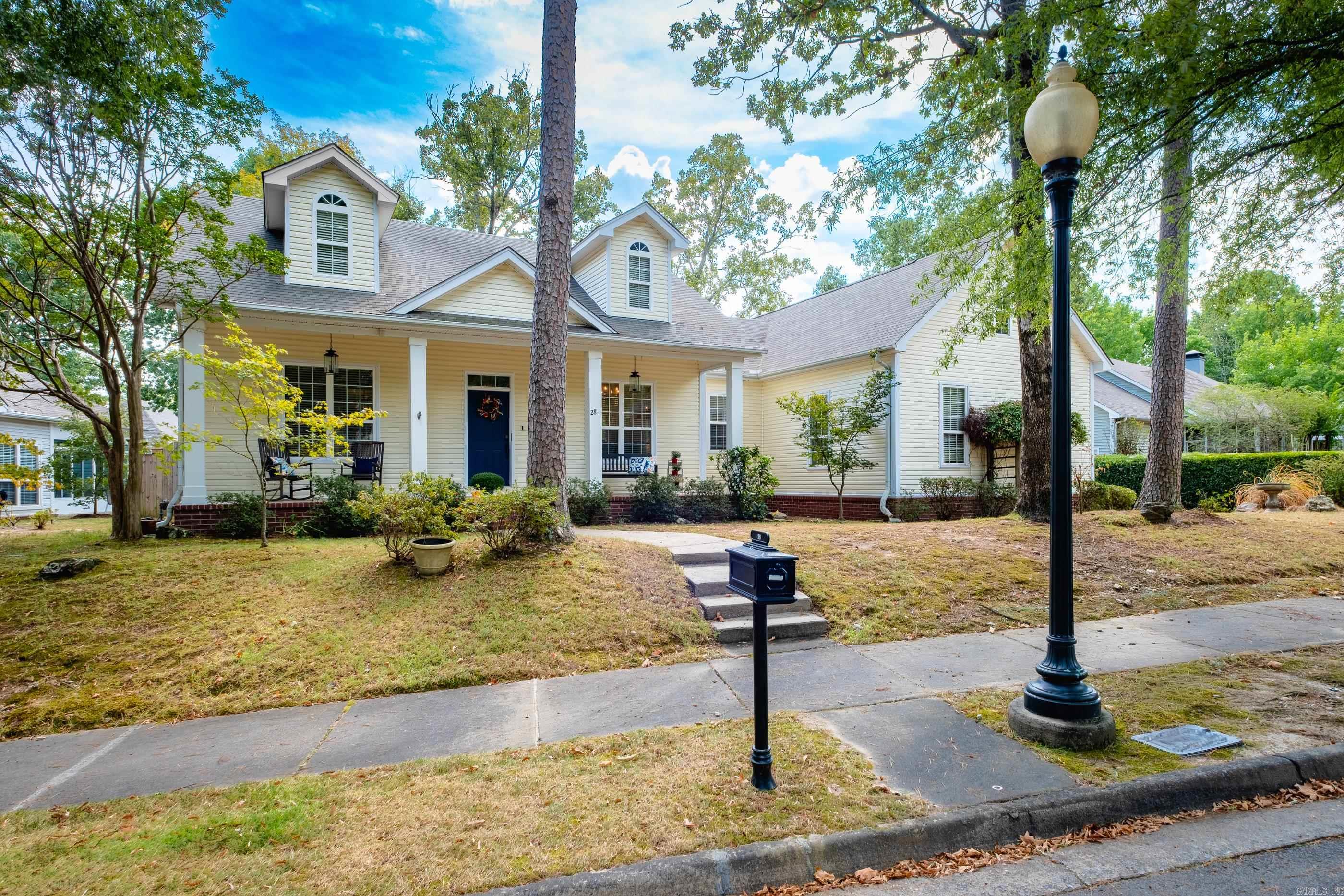28 Briar Patch Court — photo 2