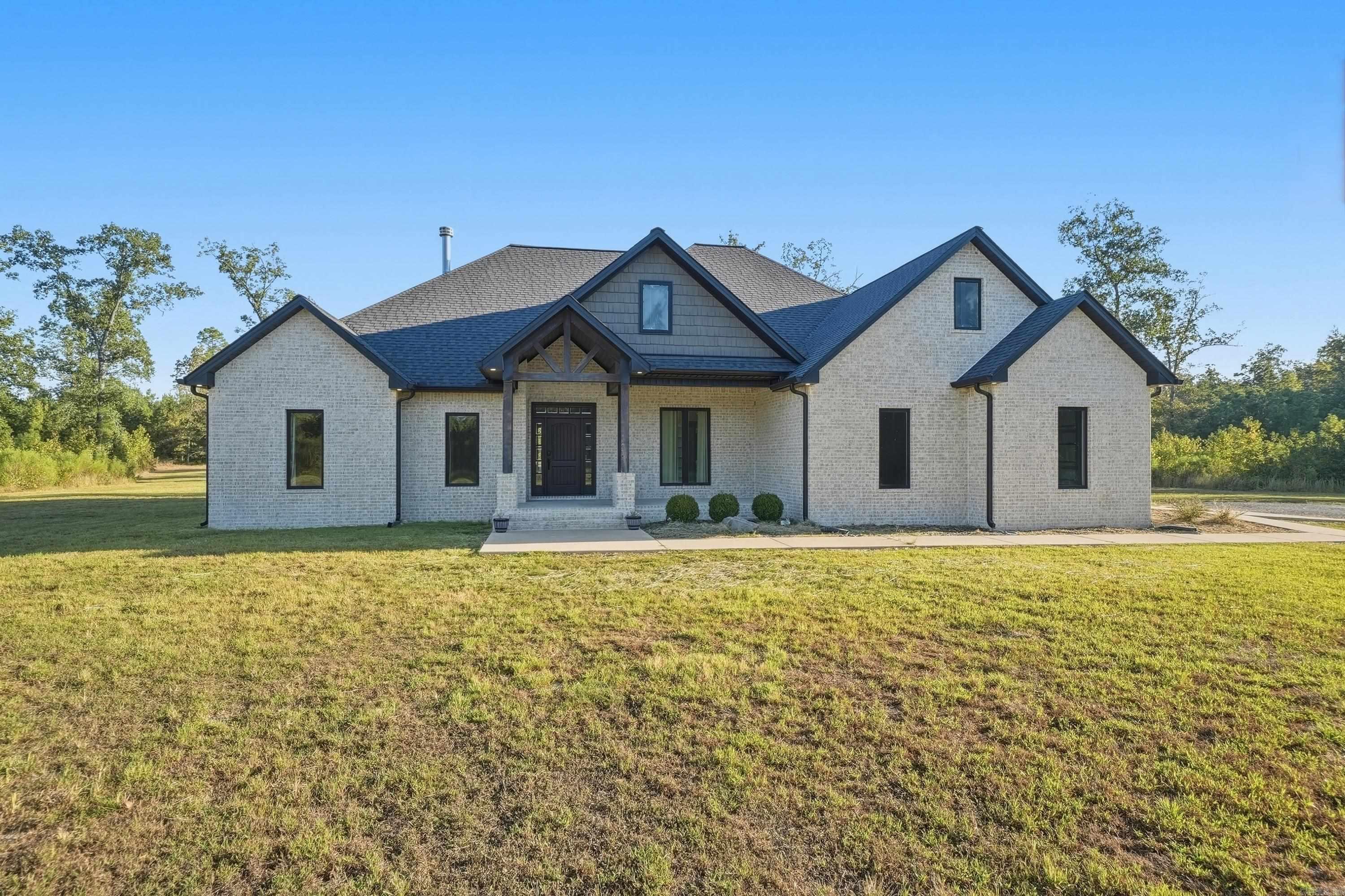 8899 Grant County Rd 75 Sheridan, AR 72150