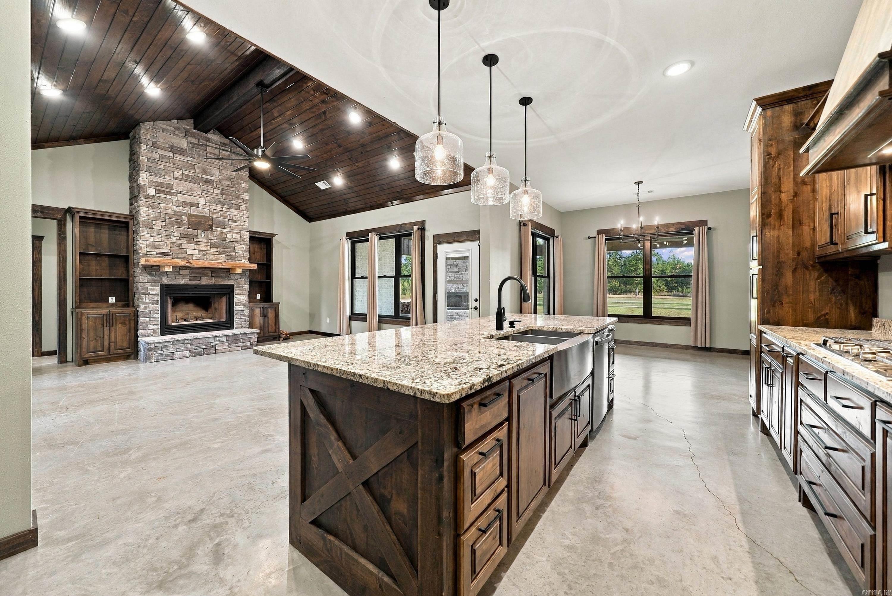 8899 Grant County Rd 75 Sheridan, AR 72150