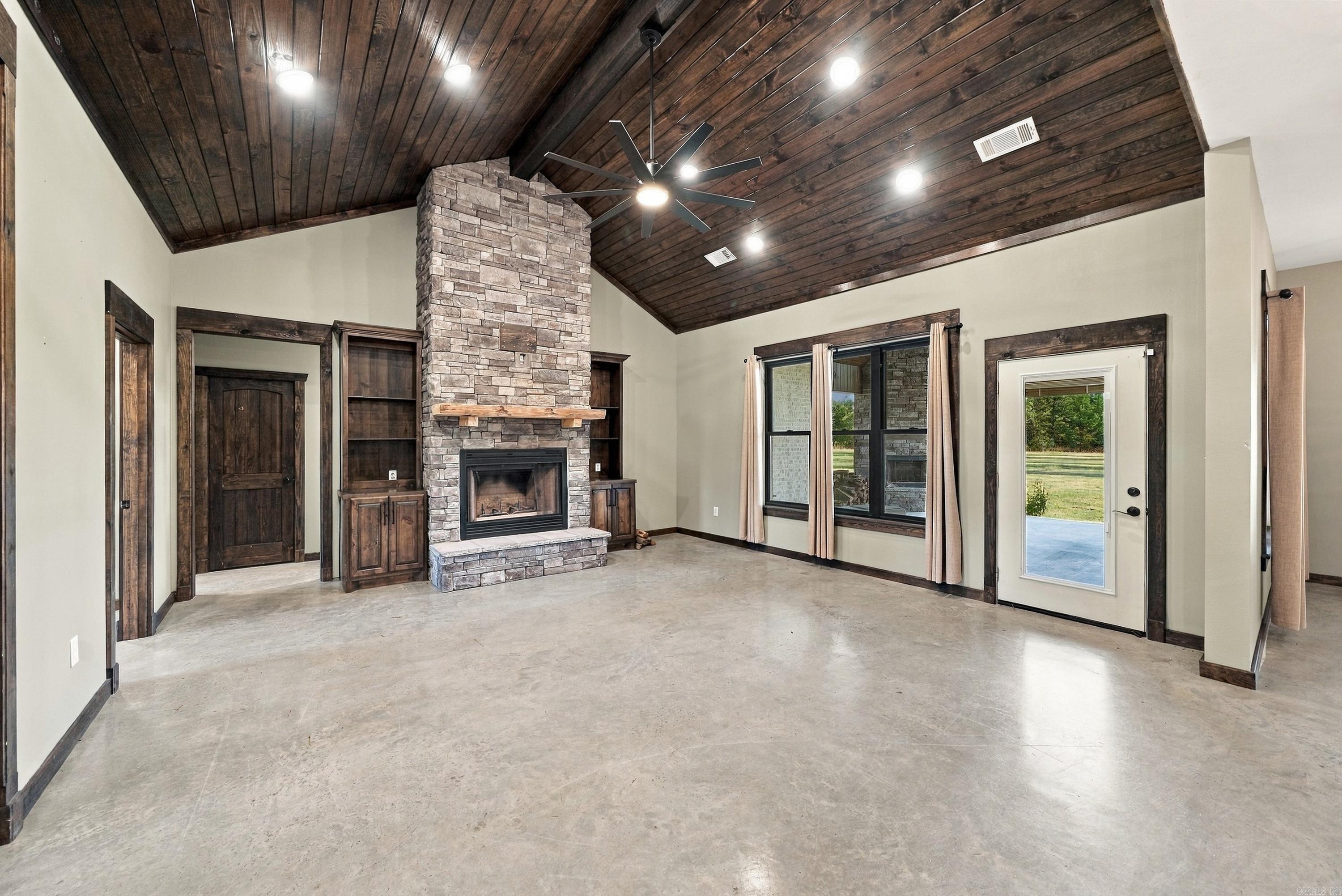 8899 Grant County Rd 75 Sheridan, AR 72150