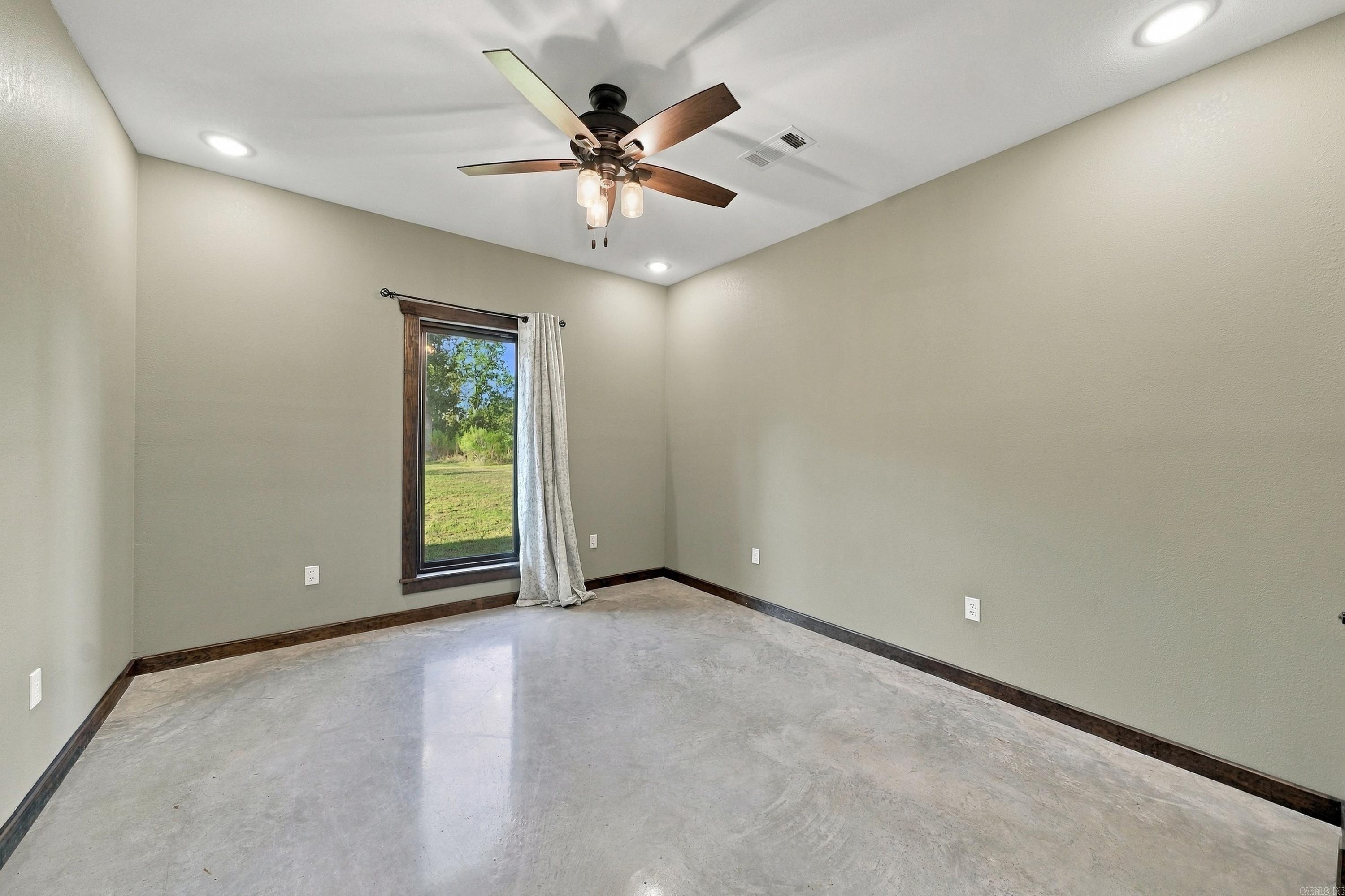 8899 Grant County Rd 75 Sheridan, AR 72150