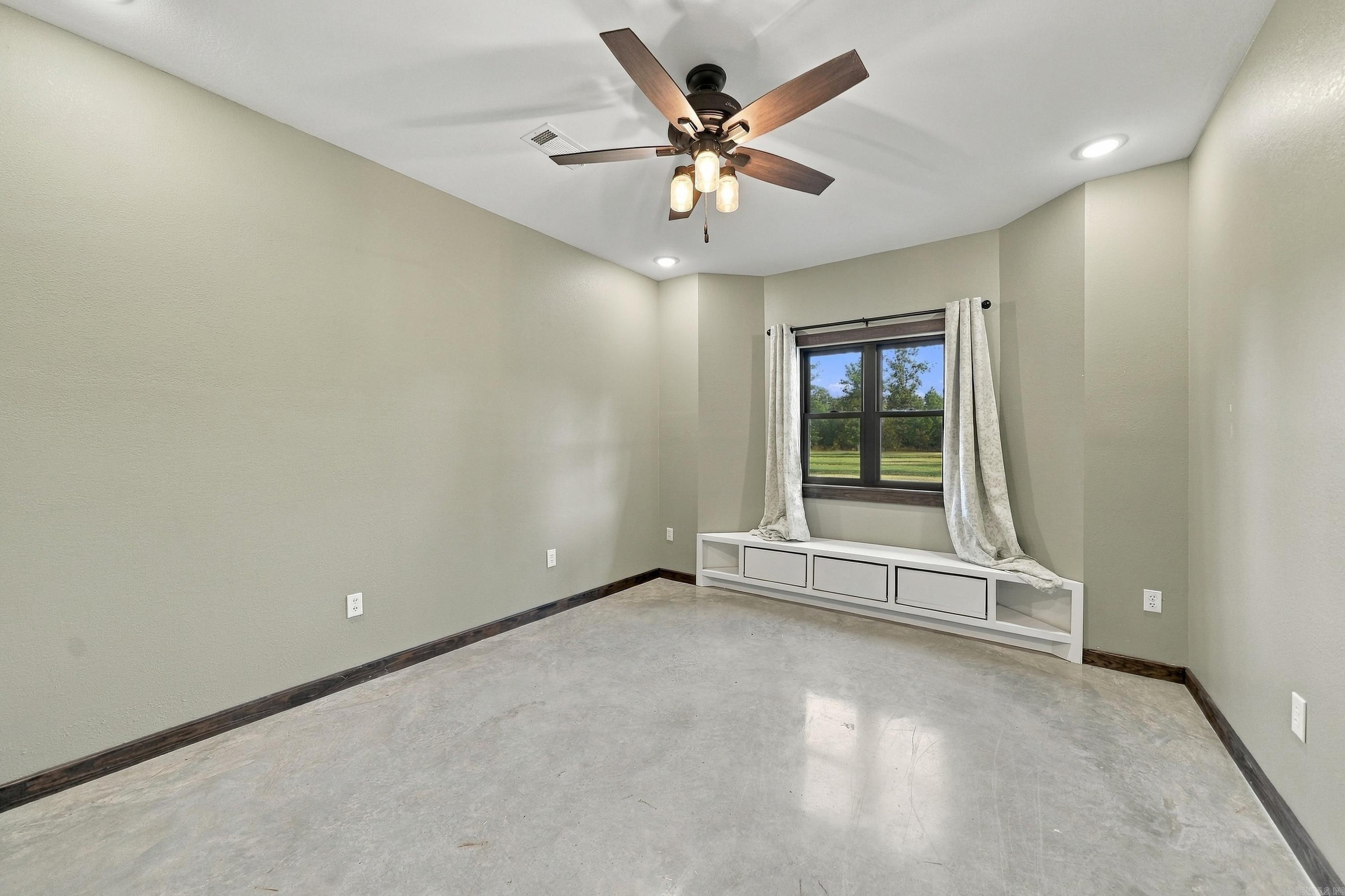 8899 Grant County Rd 75 Sheridan, AR 72150