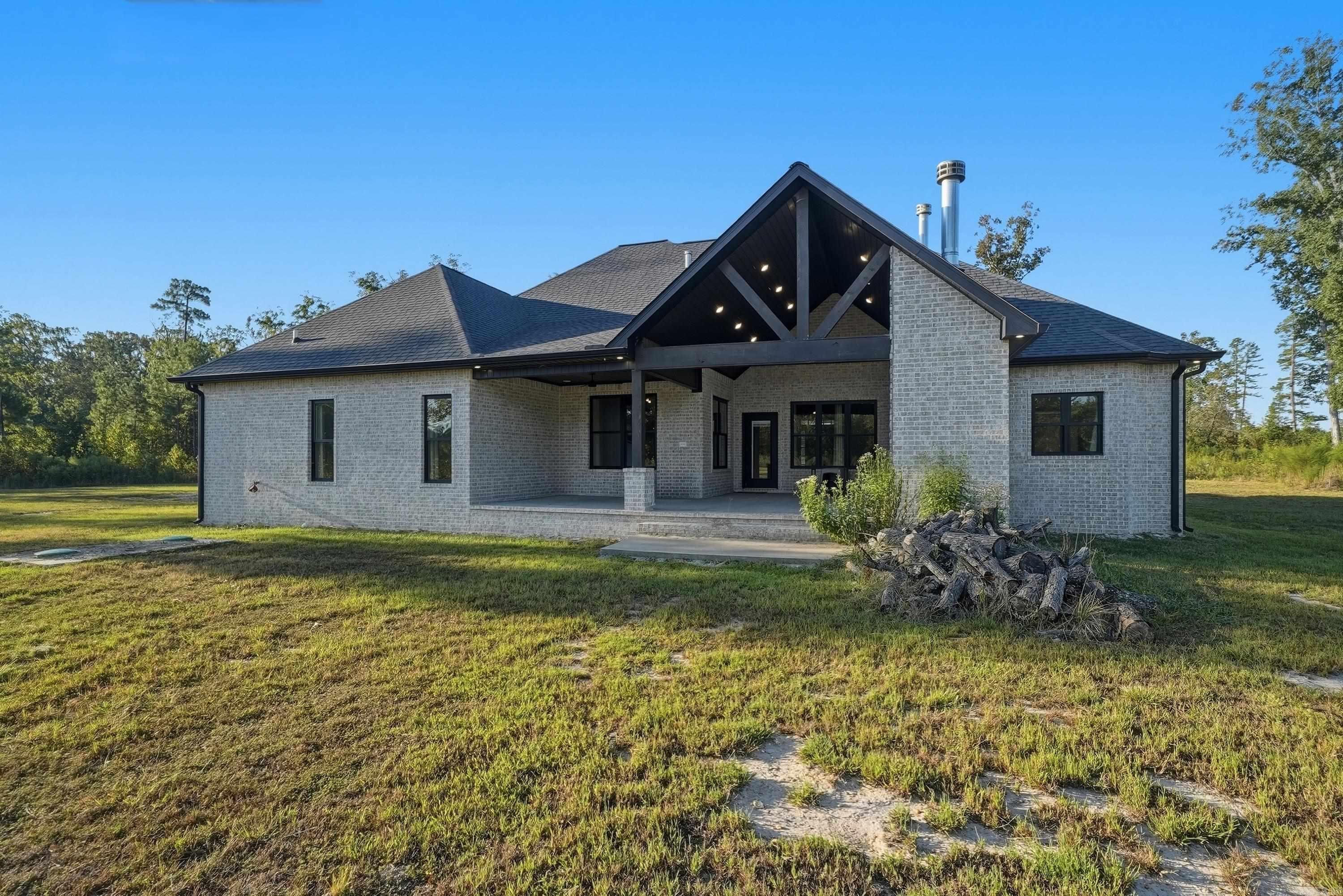 8899 Grant County Rd 75 Sheridan, AR 72150
