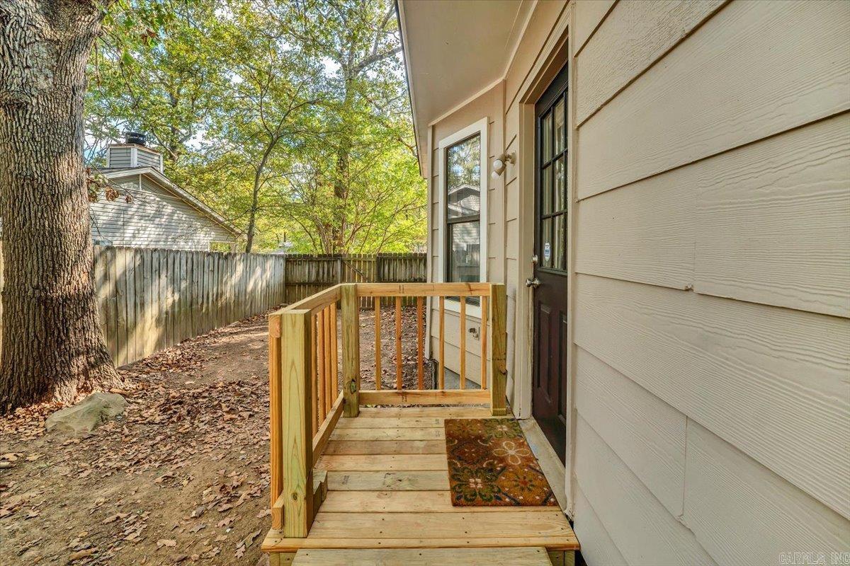 7 Oak Forest  Maumelle, AR