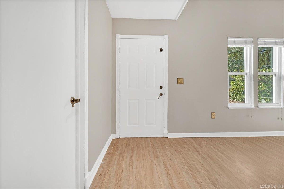 7 Oak Forest  Maumelle, AR
