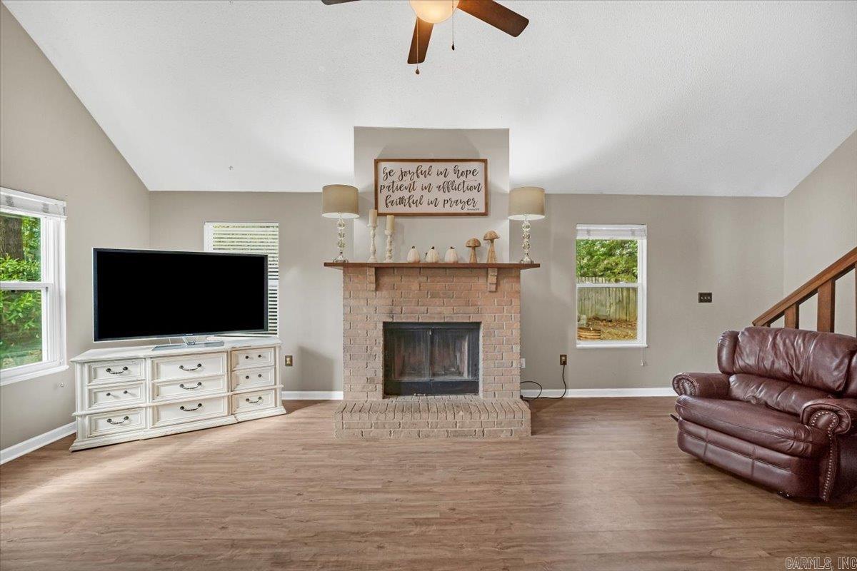 7 Oak Forest  Maumelle, AR