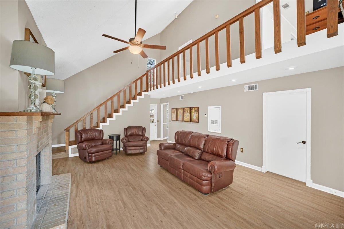 7 Oak Forest  Maumelle, AR
