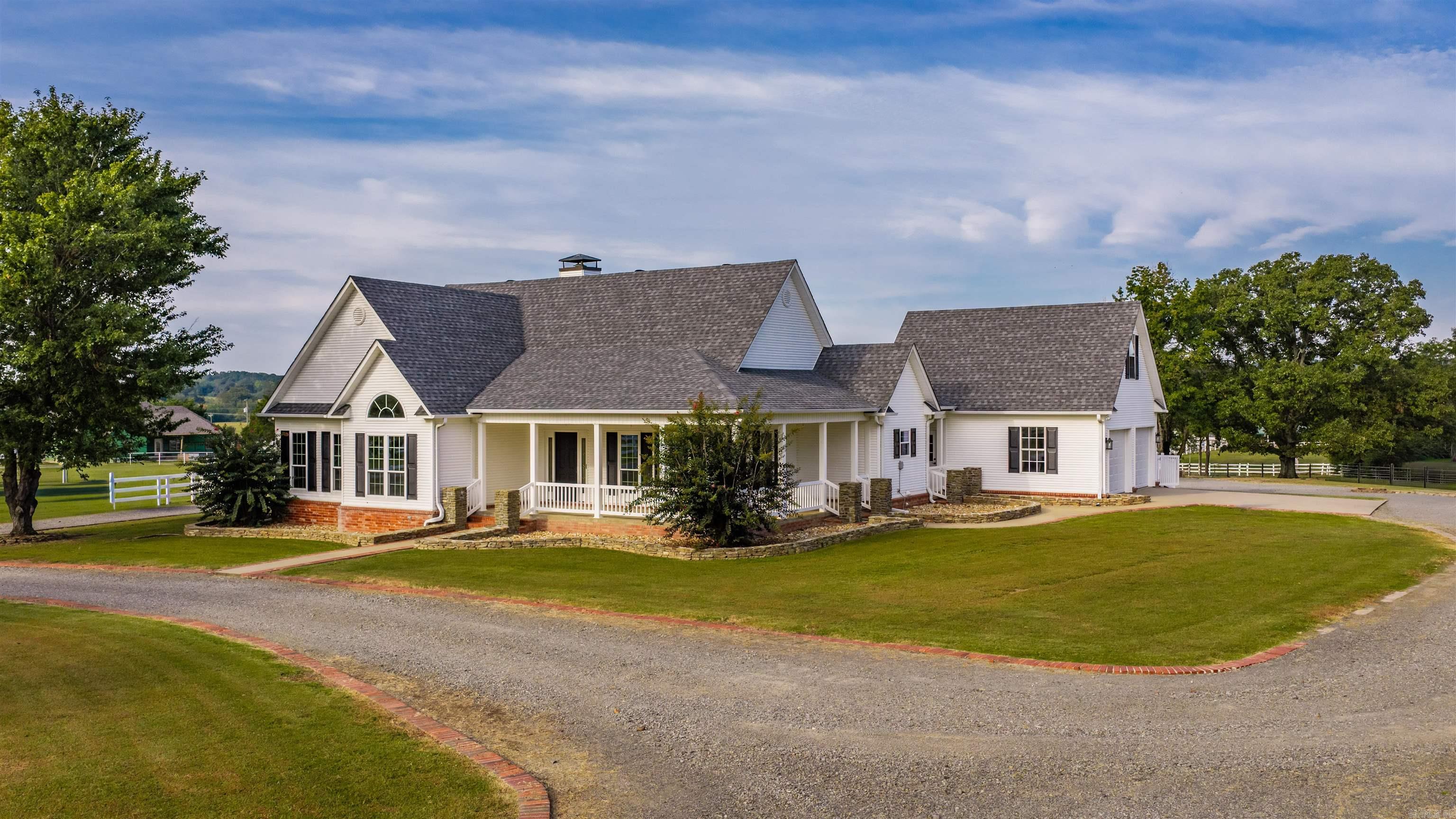 337 Meadow Brook Drive — exterior