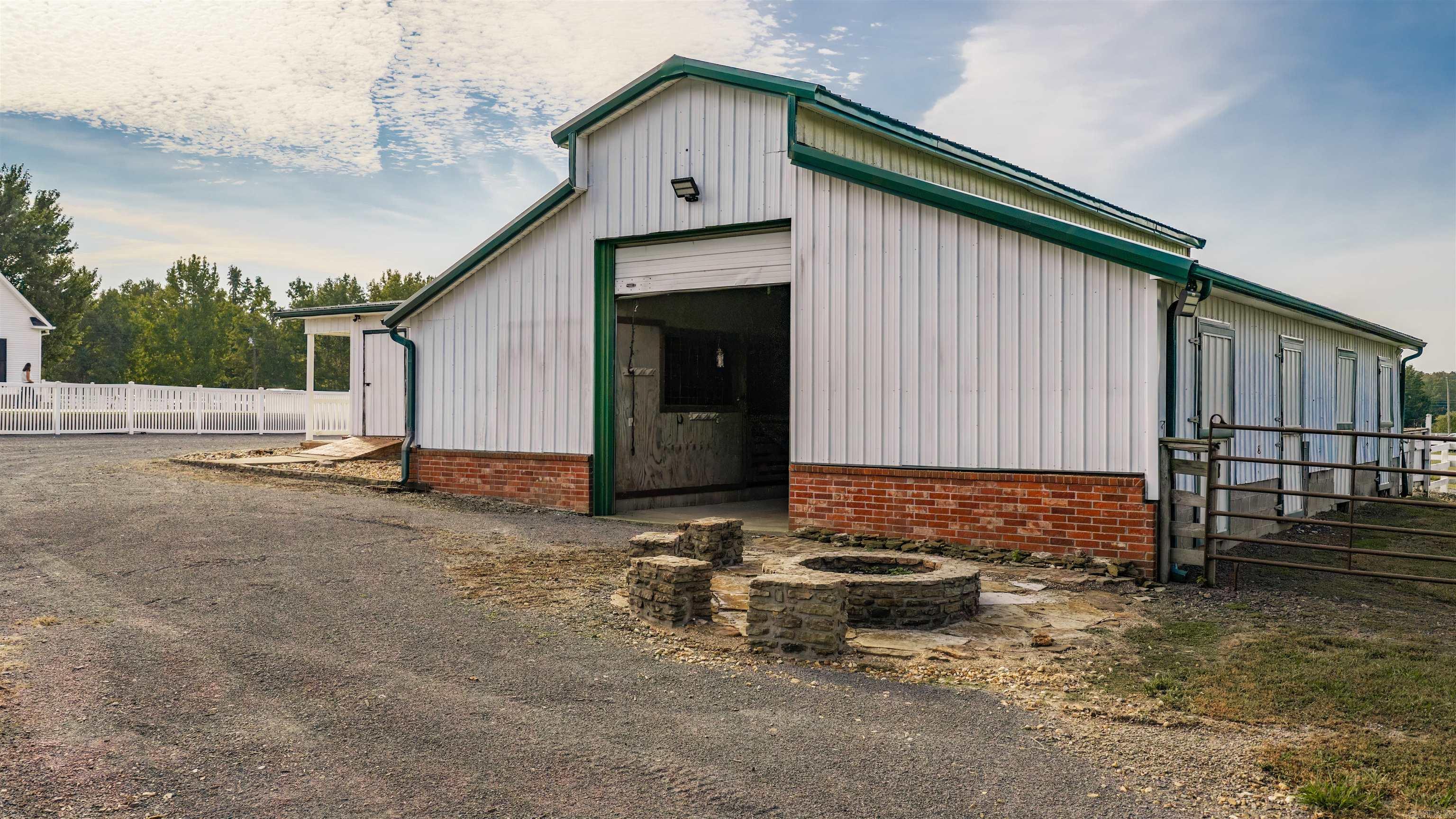 337 Meadow Brook Drive Bee Branch, AR 72013