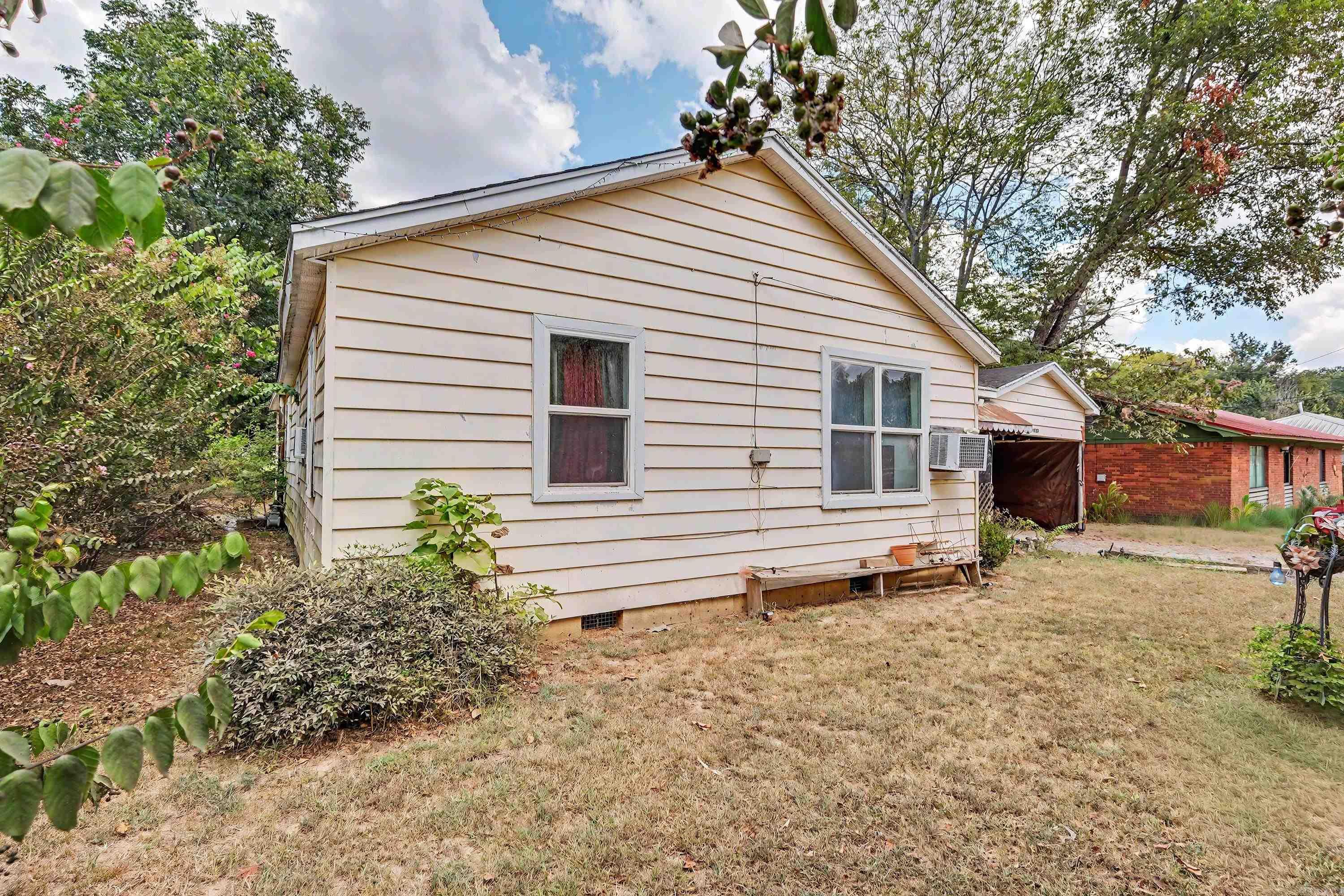 1020 College St  Marvell, AR