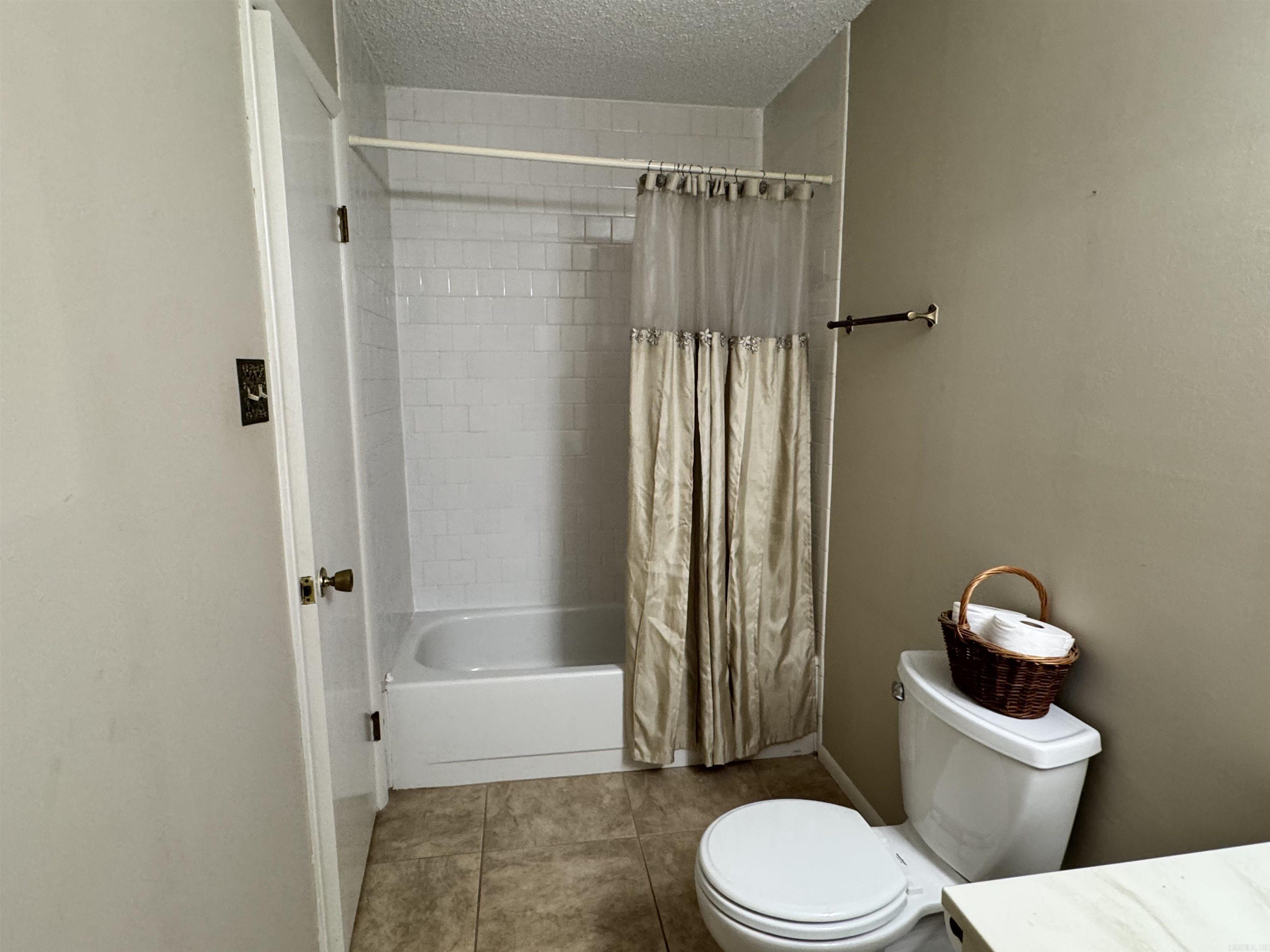 160 Cooper 21-C Hot Springs, AR