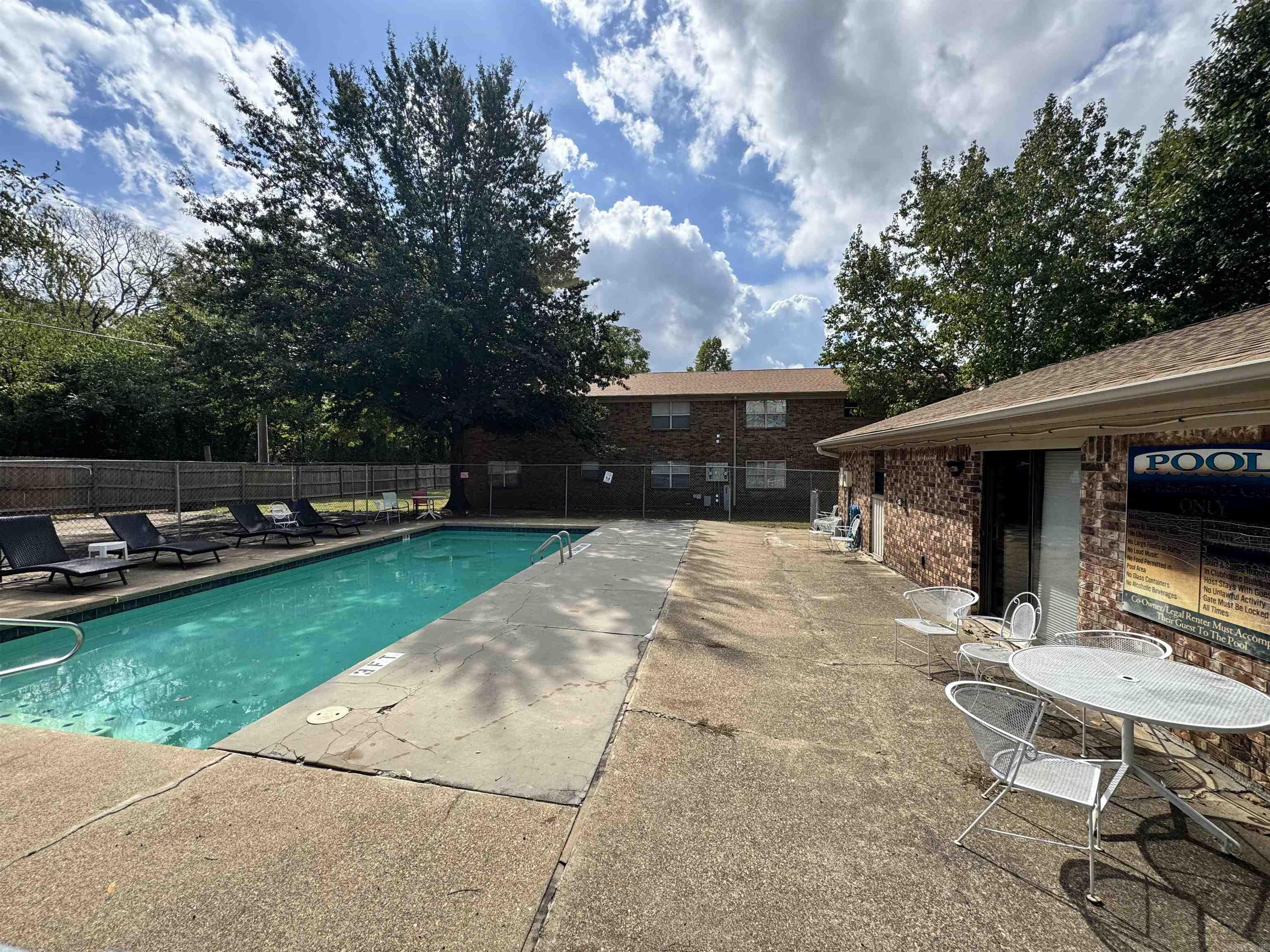 160 Cooper 21-C Hot Springs, AR