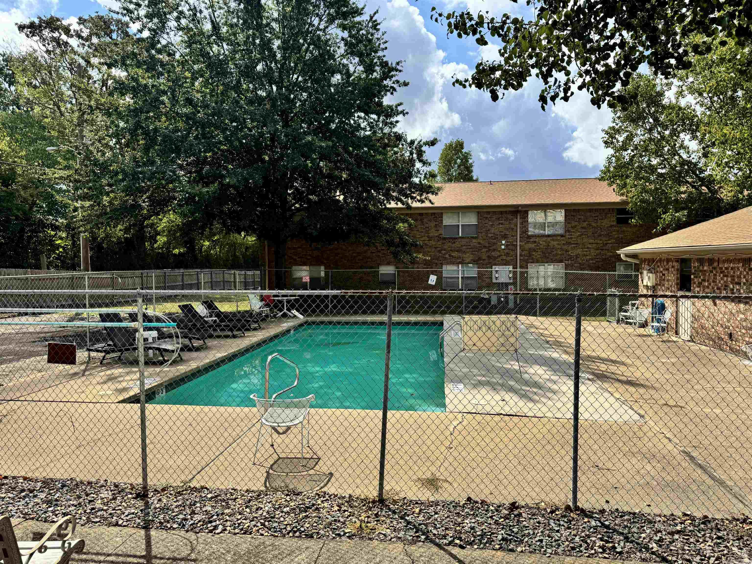 160 Cooper 21-C Hot Springs, AR