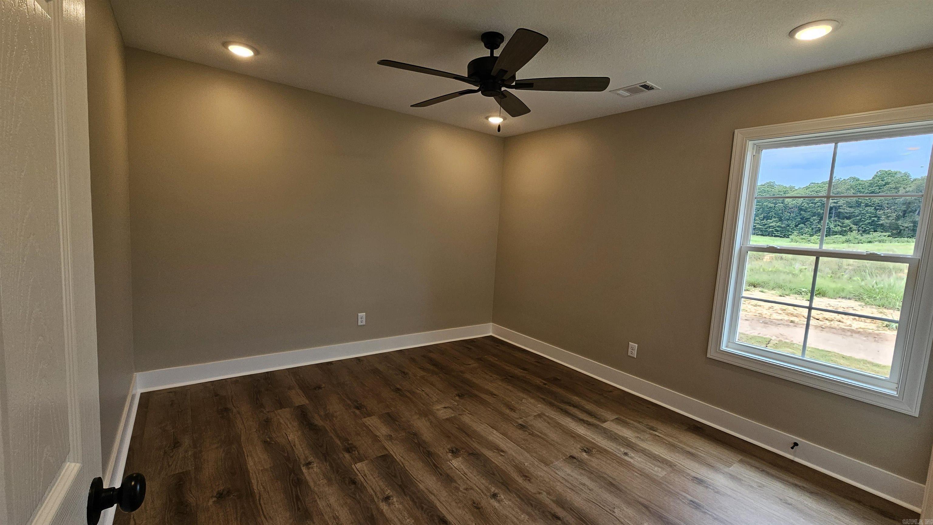 2212 S 19th  Paragould, AR