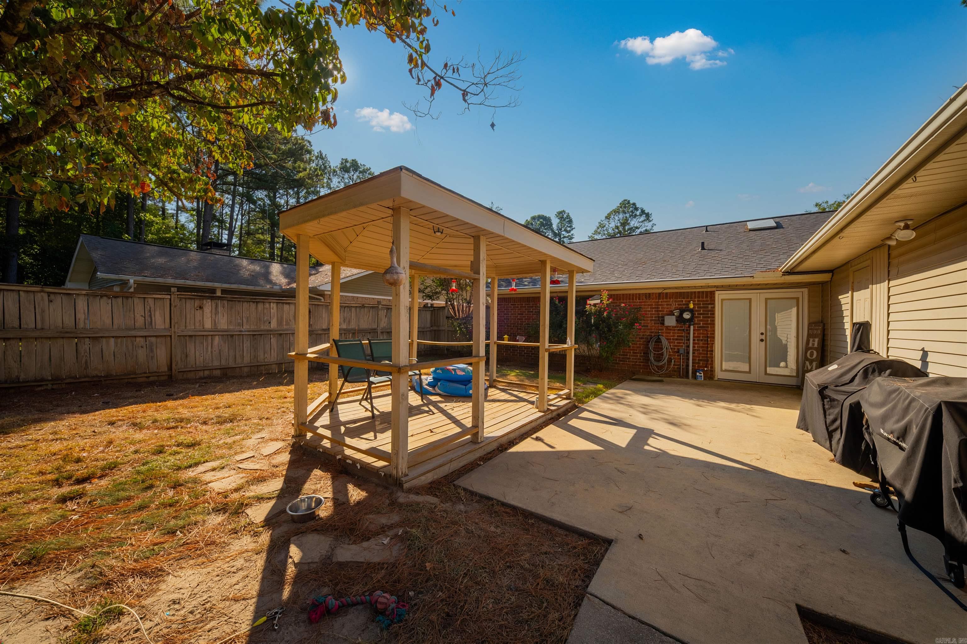 1102 Pinecrest  Camden, AR