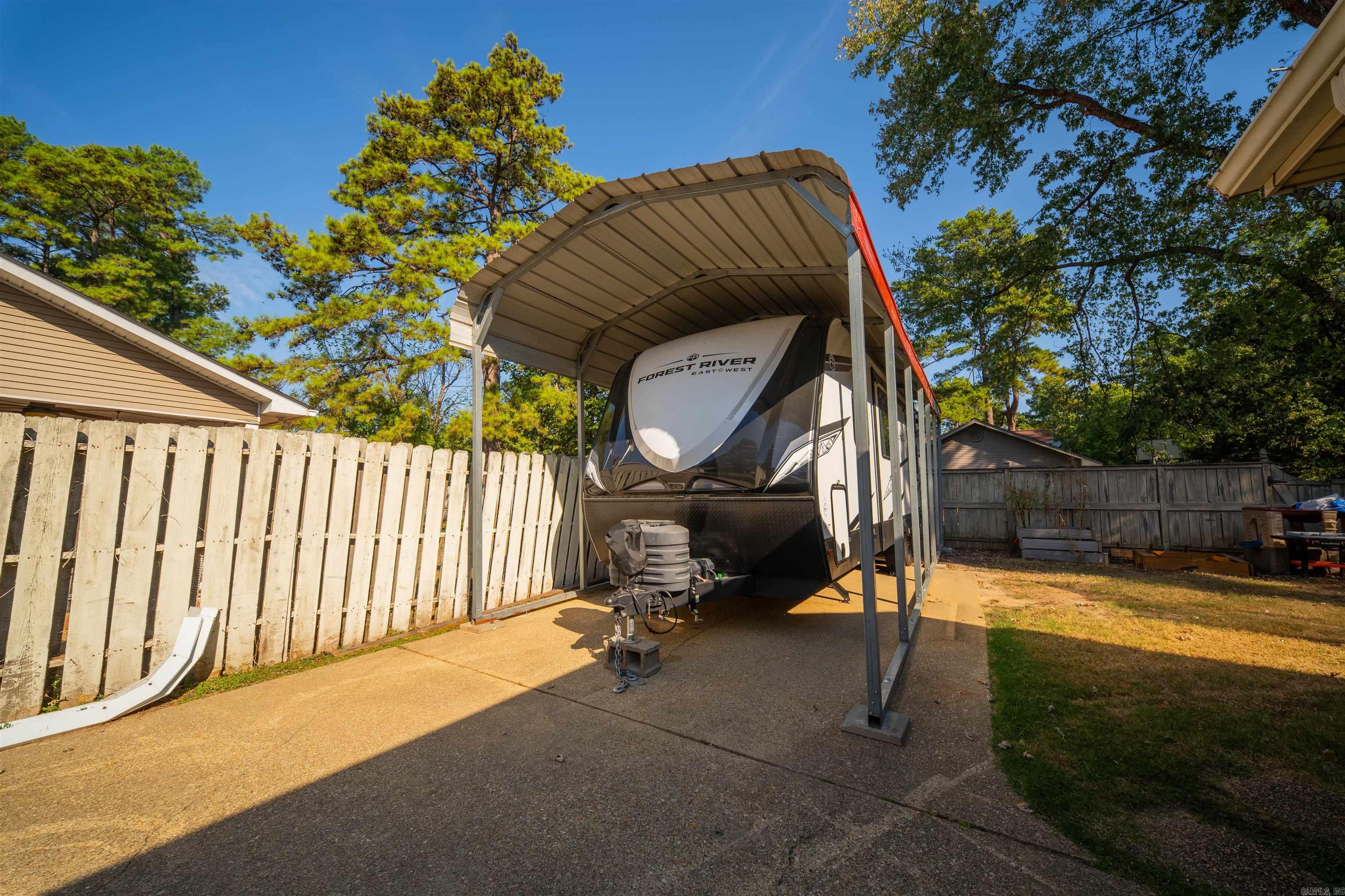 1102 Pinecrest  Camden, AR