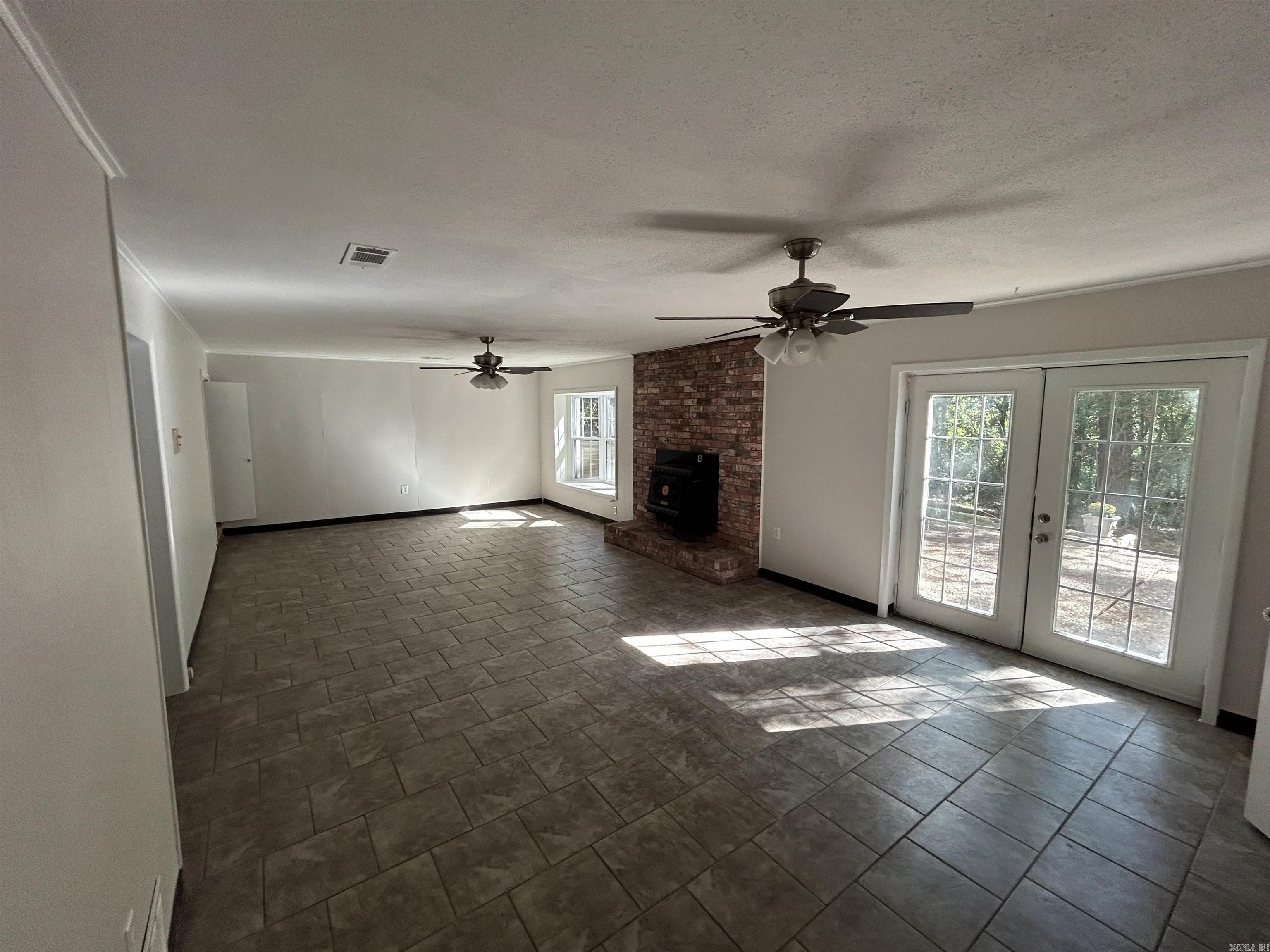 1309 Crest Circle Benton, AR 72015