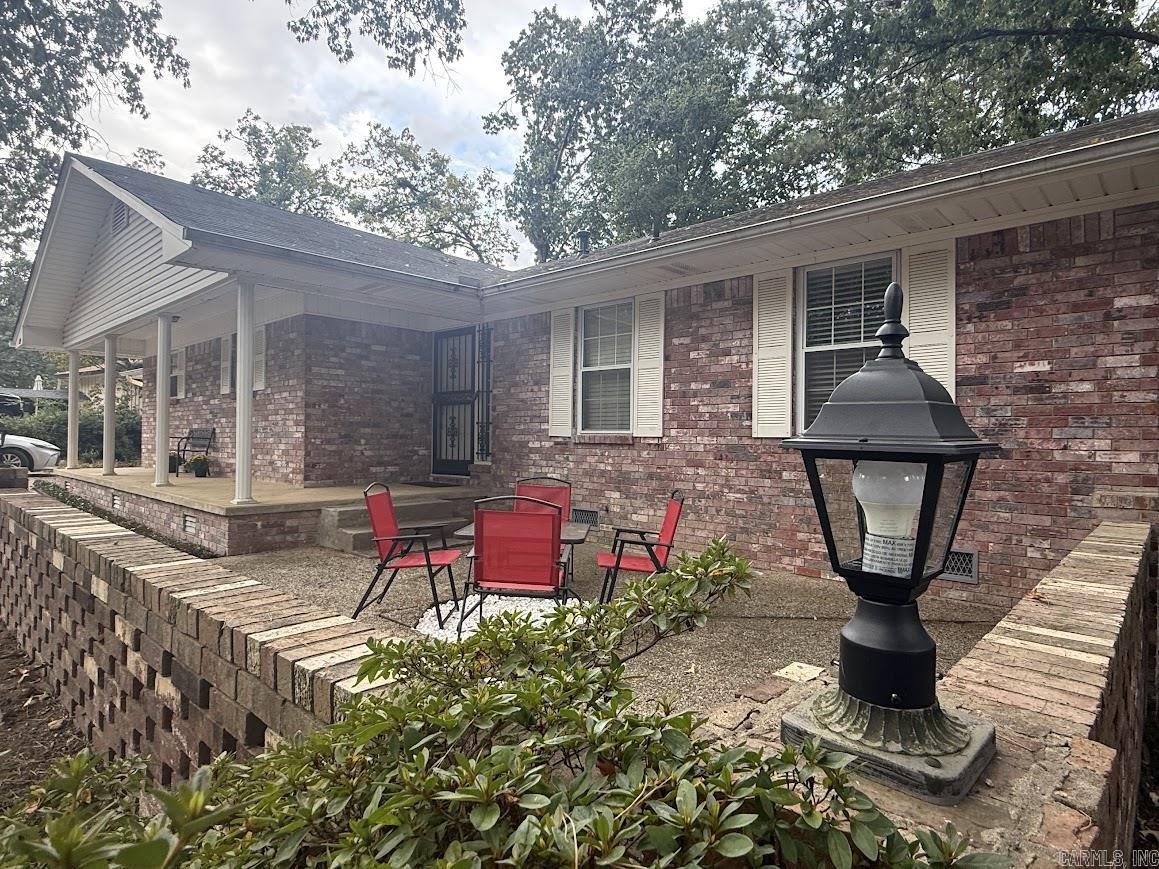 1309 Crest  Benton, AR