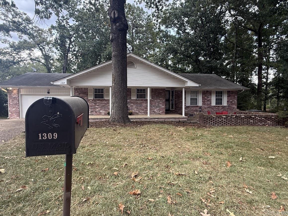 1309 Crest  Benton, AR