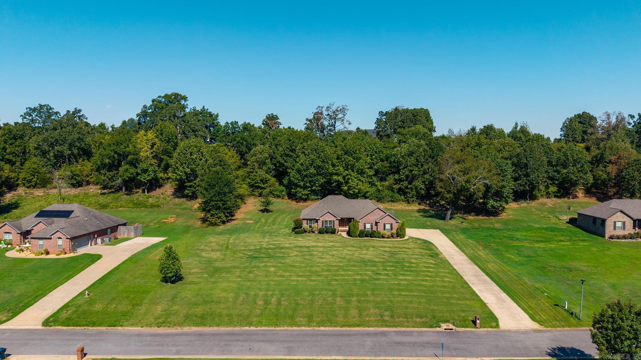 23 Sablewood Drive — photo 3
