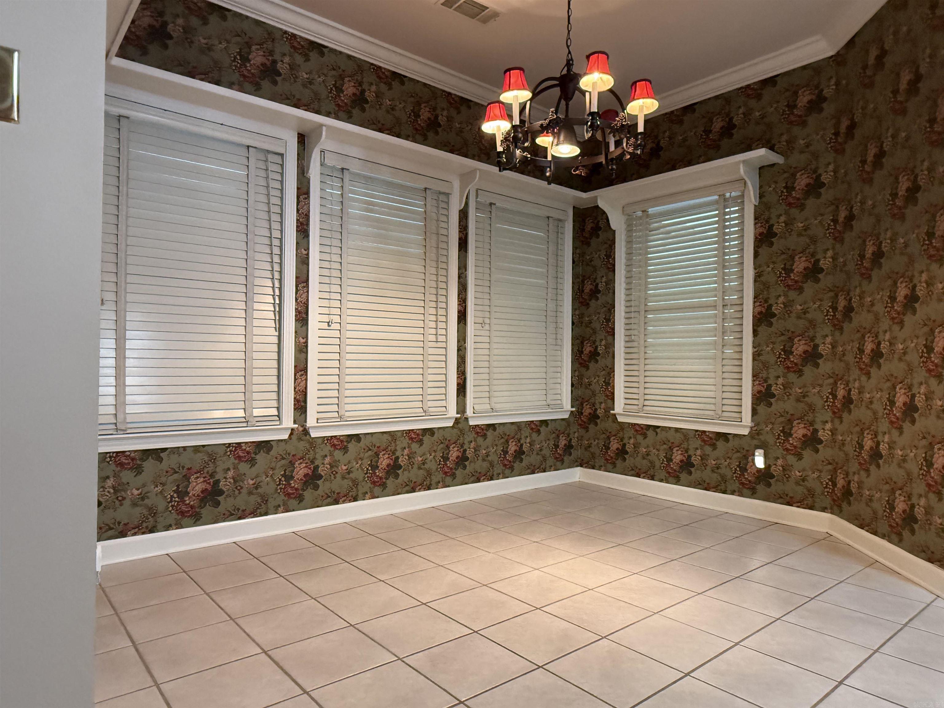 981 Colonial  Jacksonville, AR