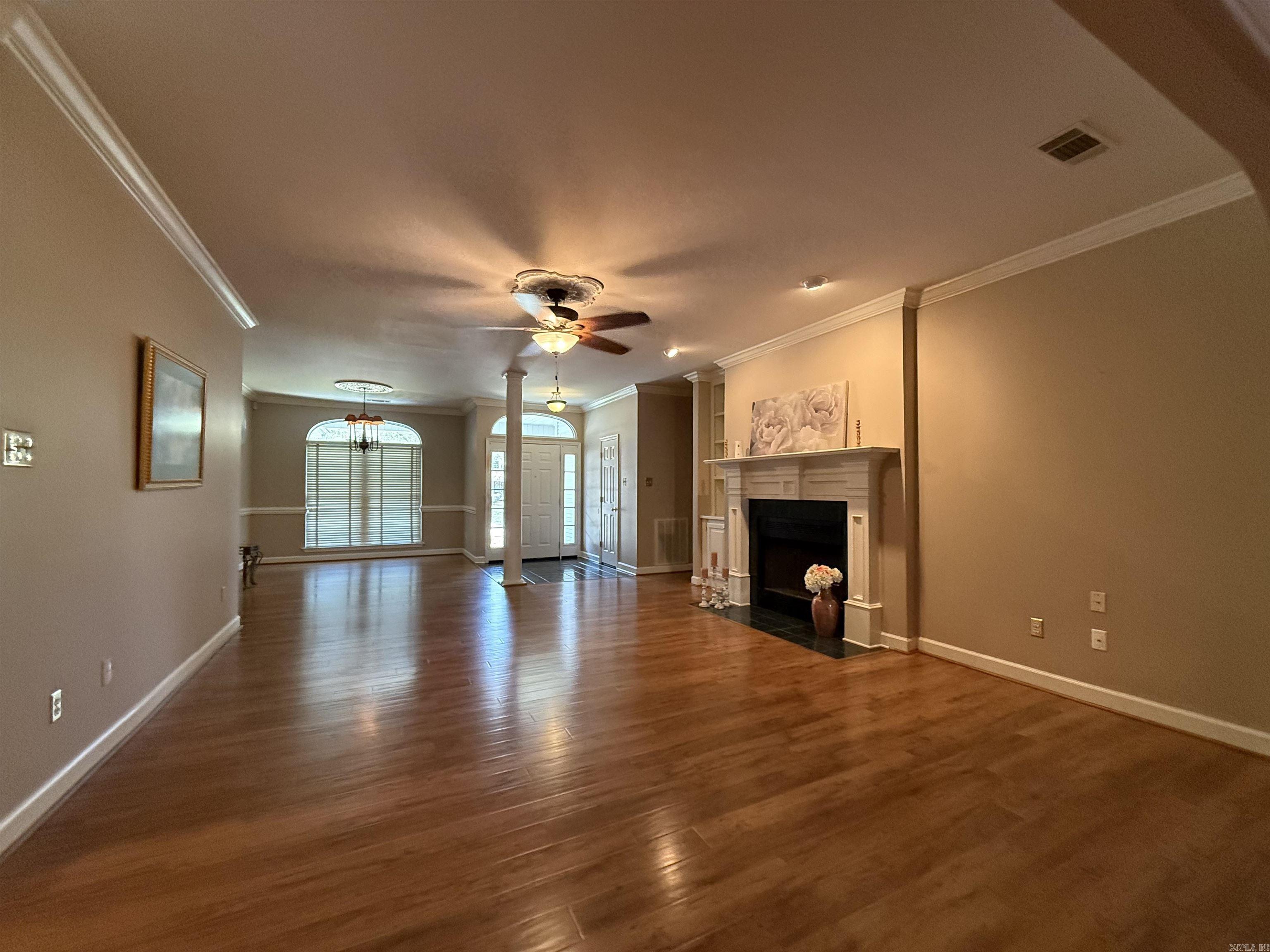 981 Colonial Drive — photo 4