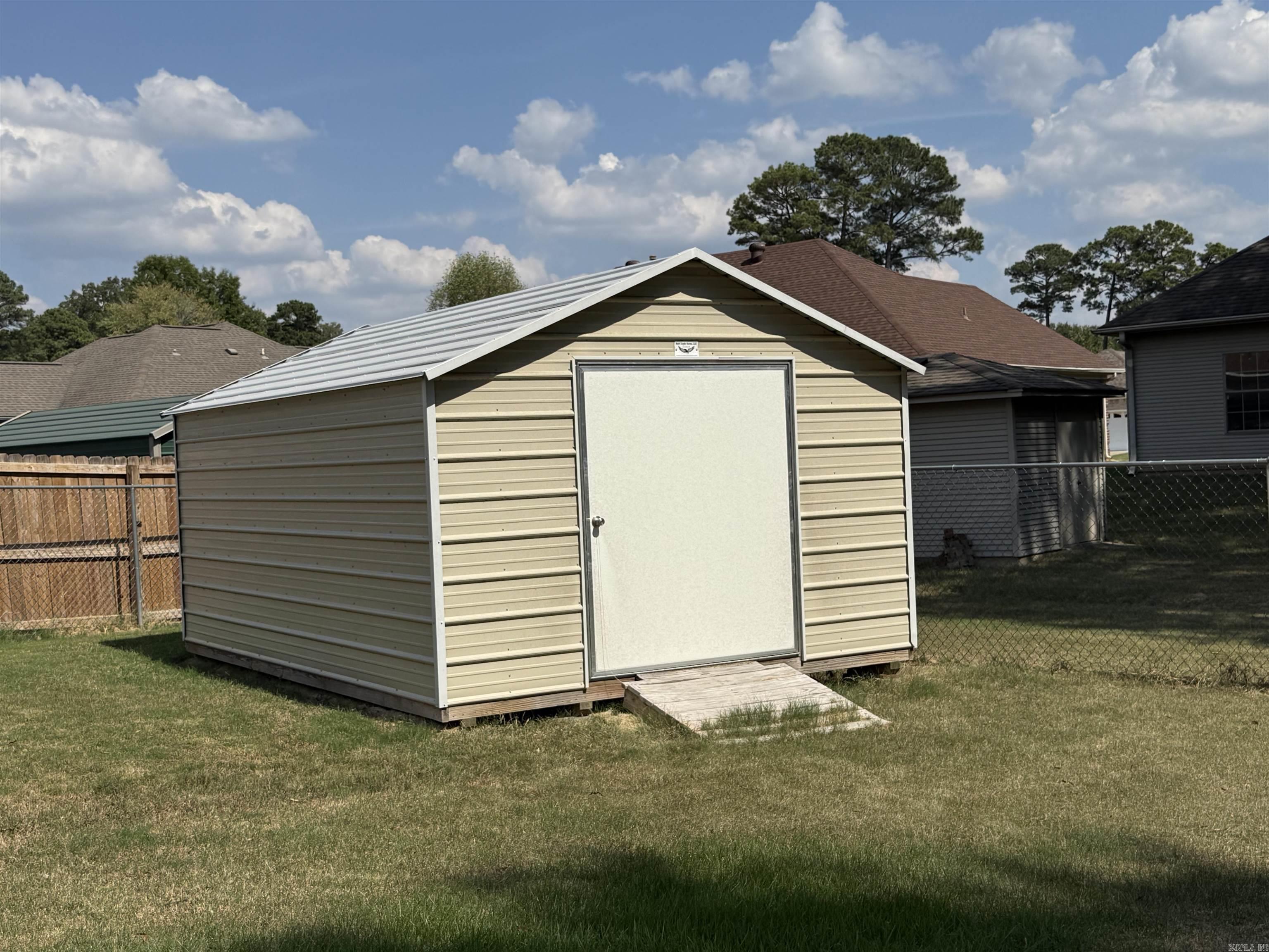 981 Colonial  Jacksonville, AR