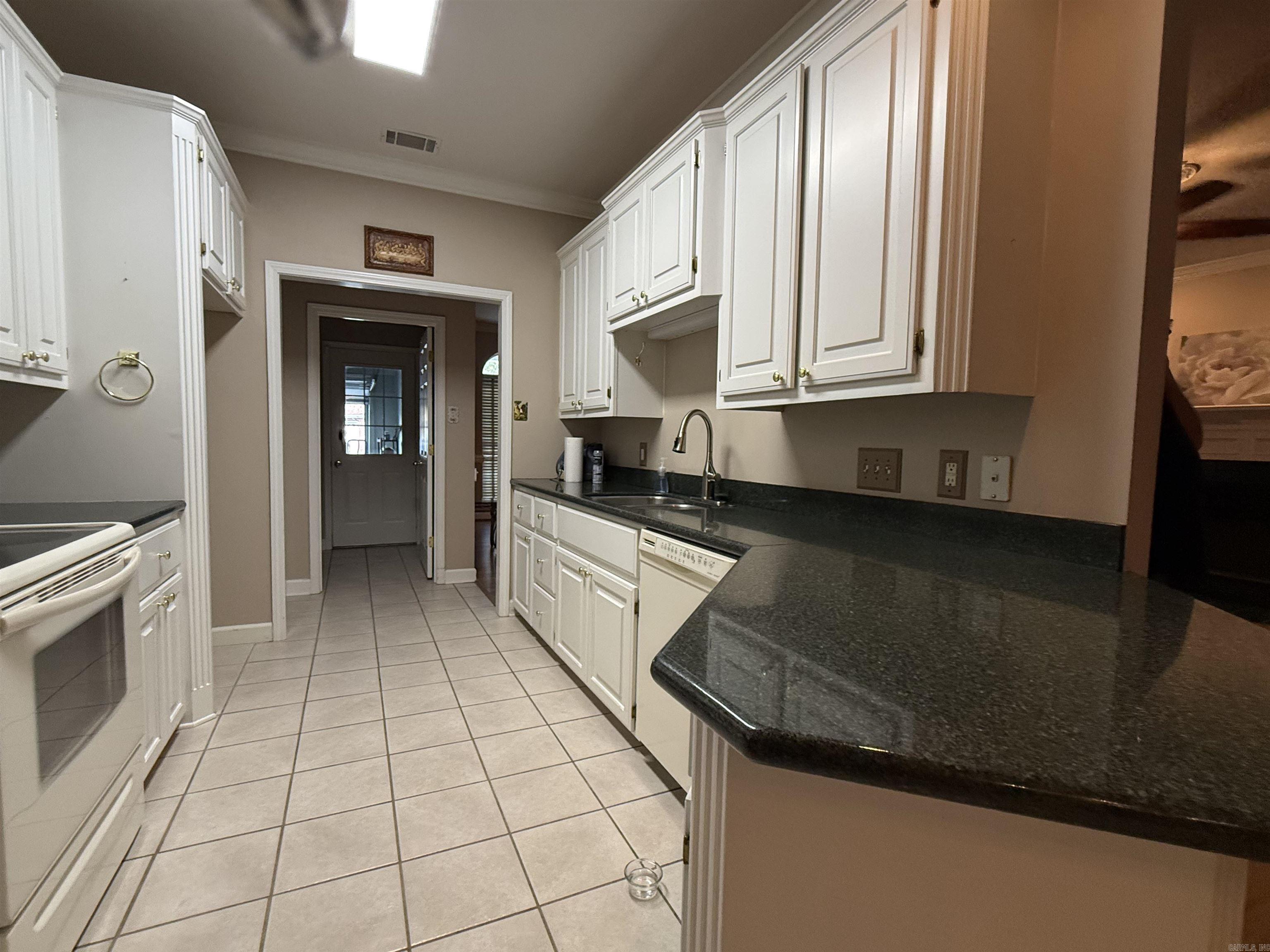 981 Colonial  Jacksonville, AR