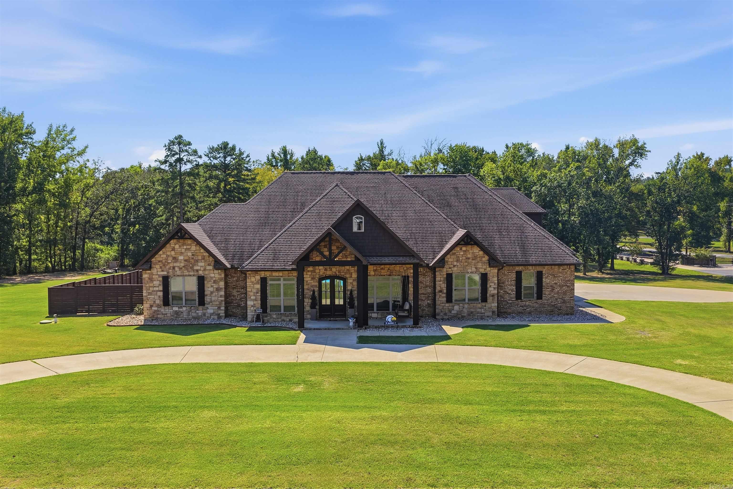 1475 Northwoods Estates Drive — exterior