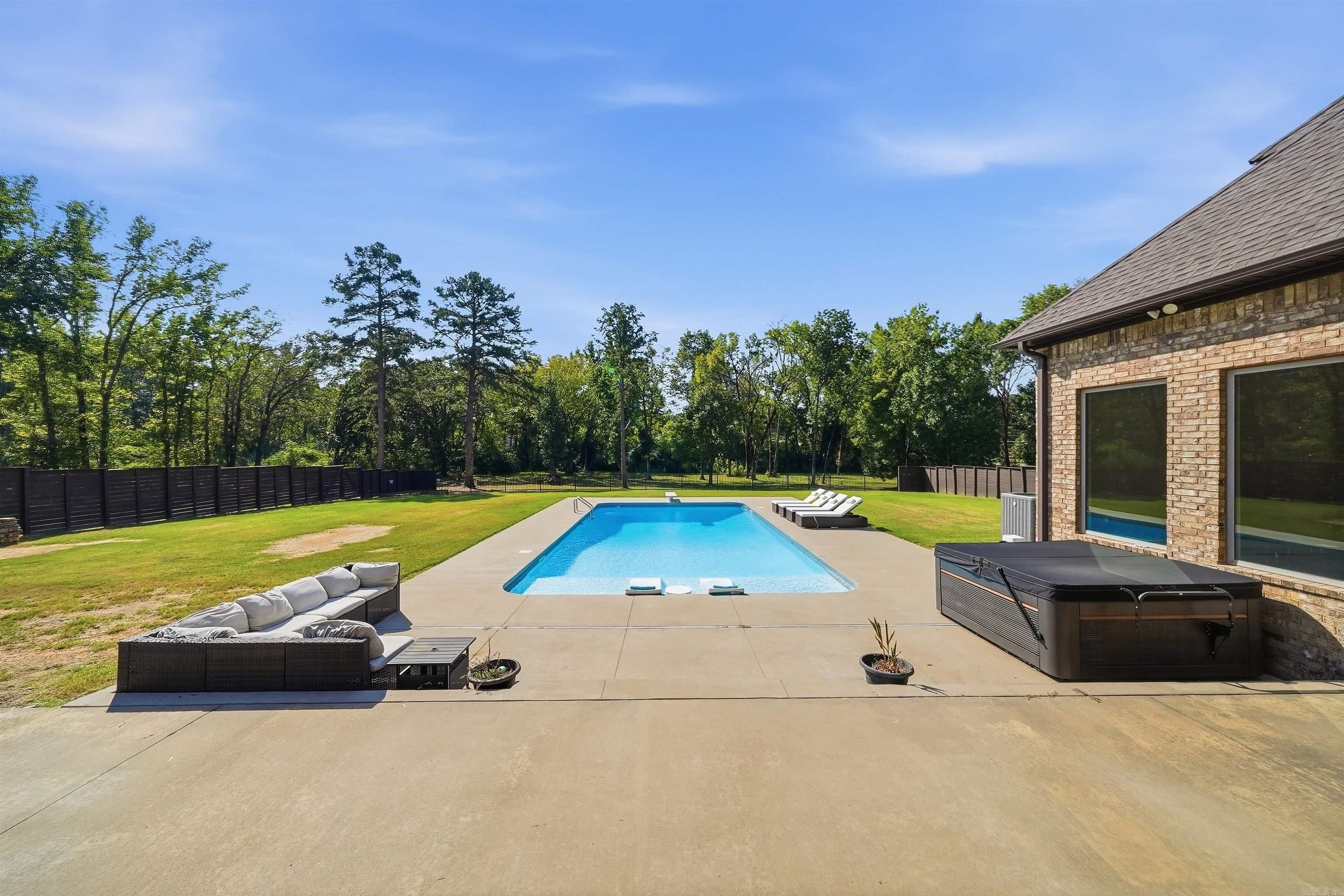 1475 Northwoods Estates  Conway, AR