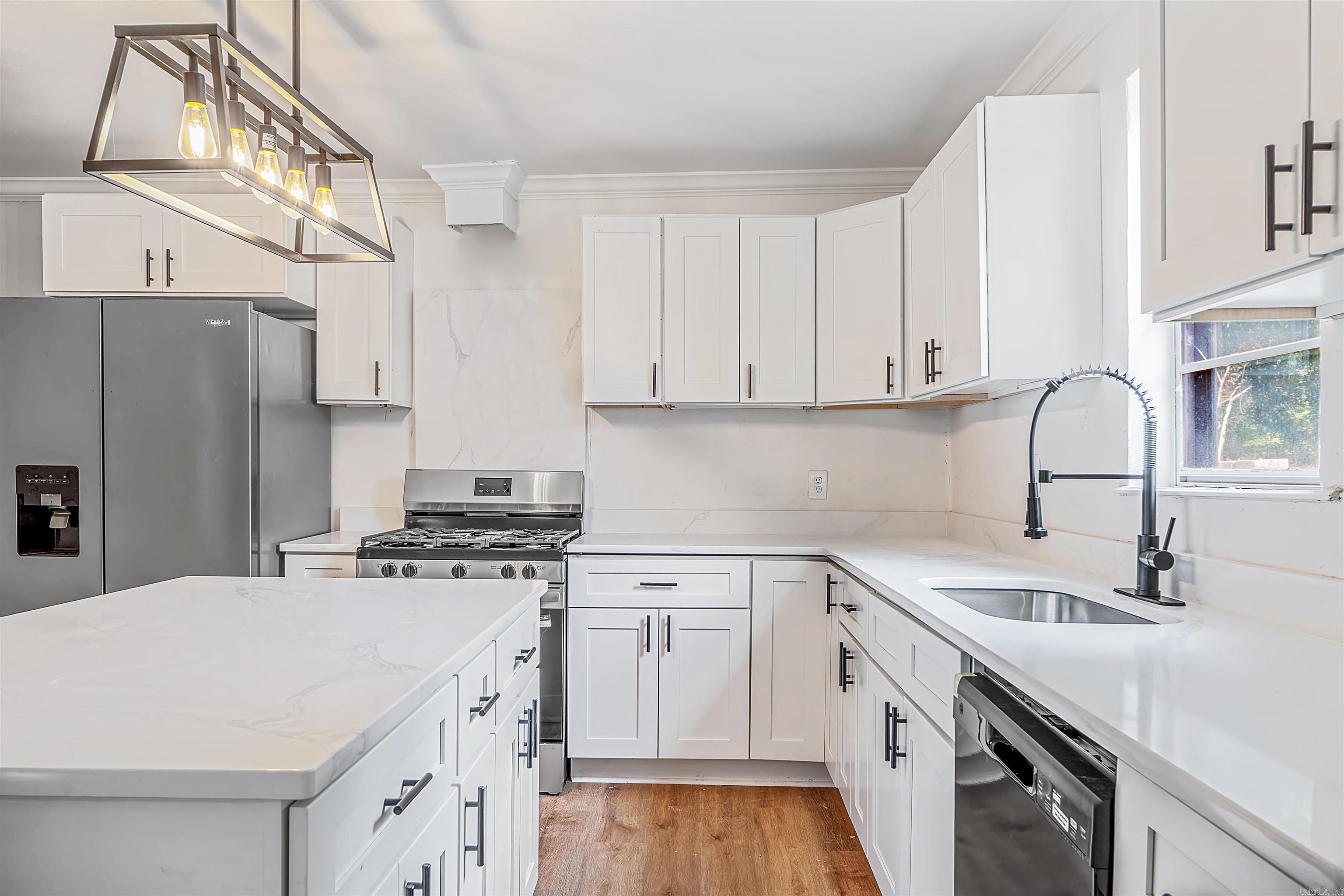 4322 W 17Th St  Little Rock, AR